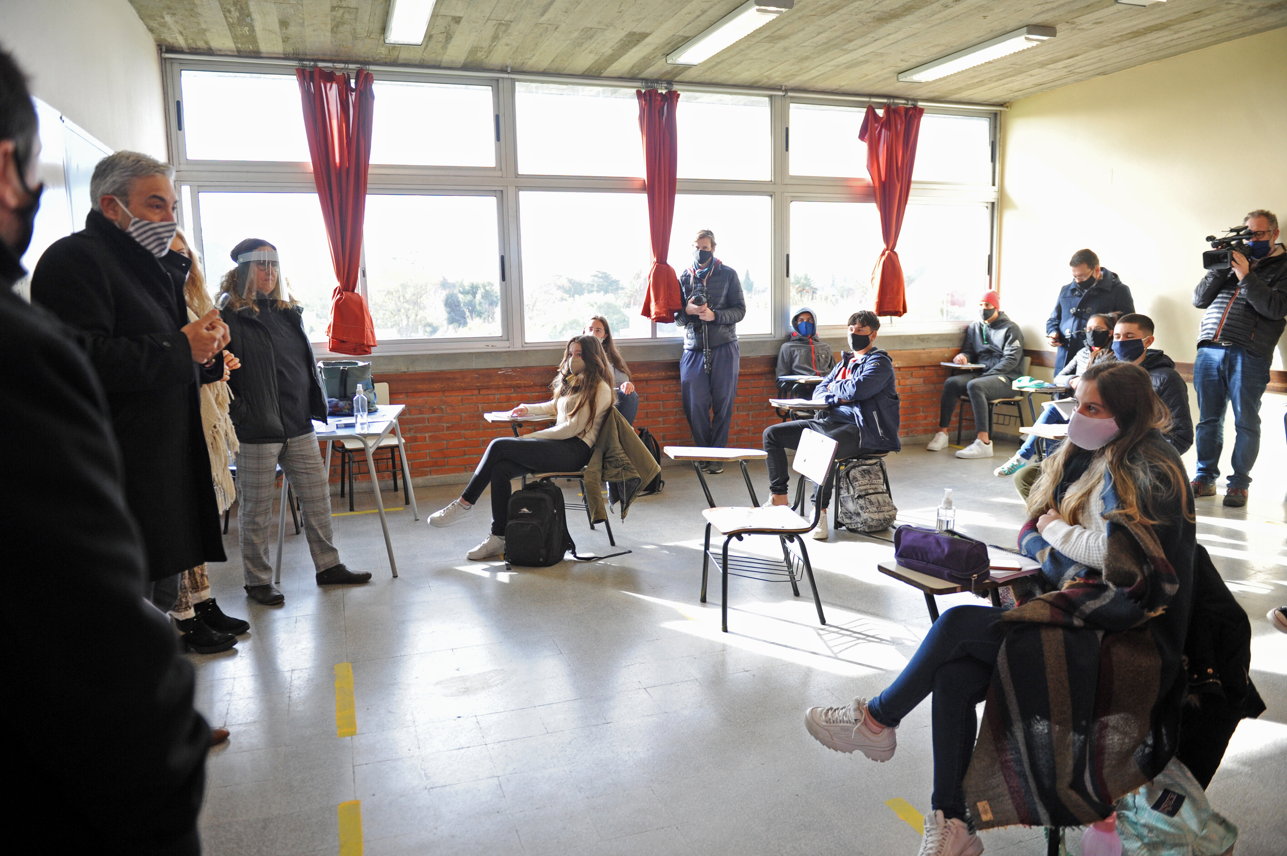 Robert Silva, en segunda fase de reinicio de clases presenciales, en liceo n.° 63