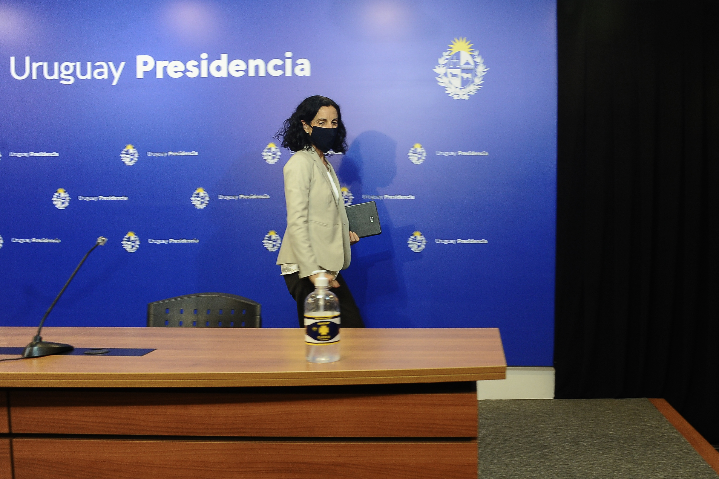 Ministra de Economía y Finanzas, Azucena Arbeleche