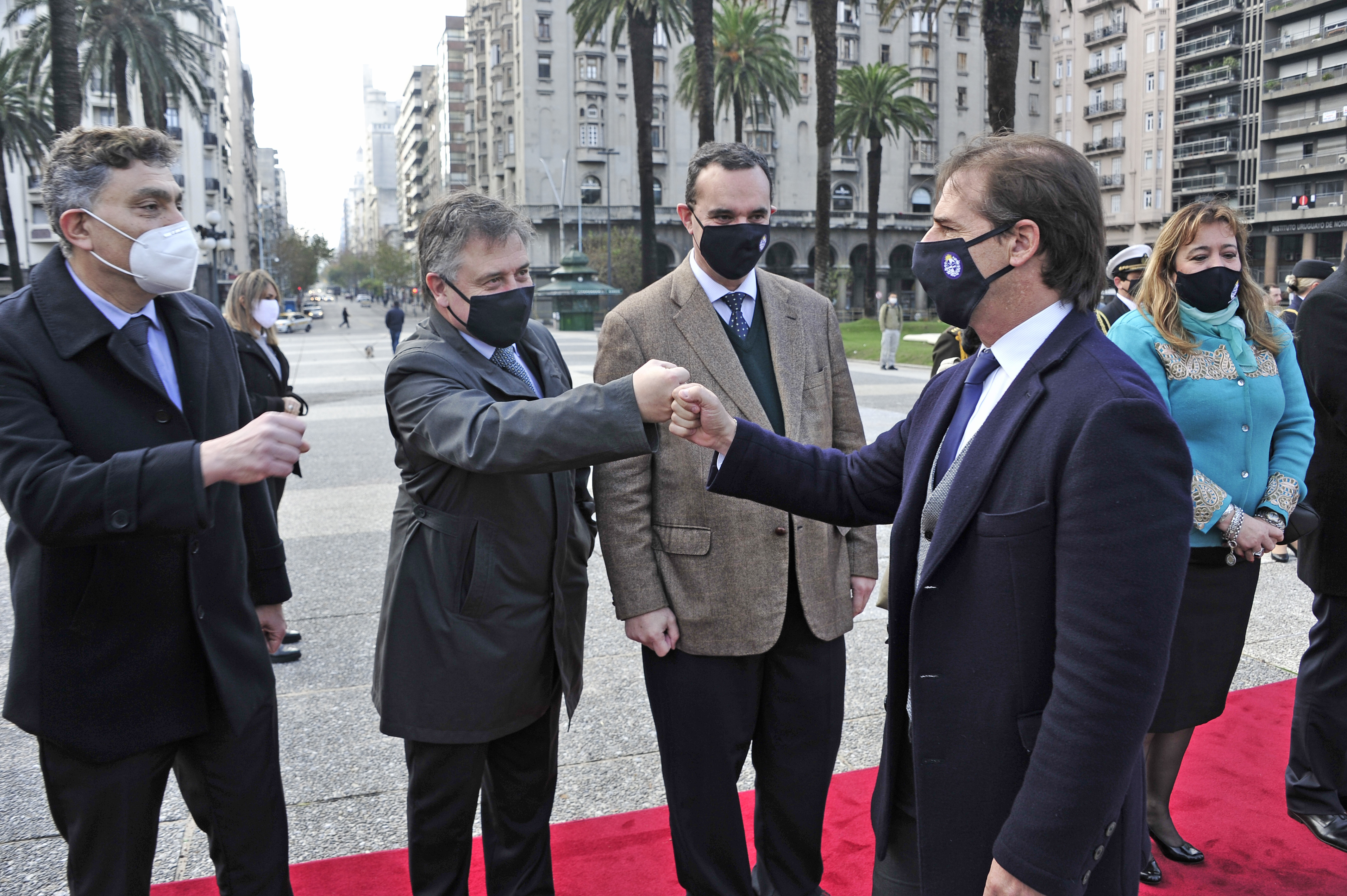 Presidente, Luis Lacalle Pou, encabeza aniversario del Natalicio de José Artigas en la plaza Independencia