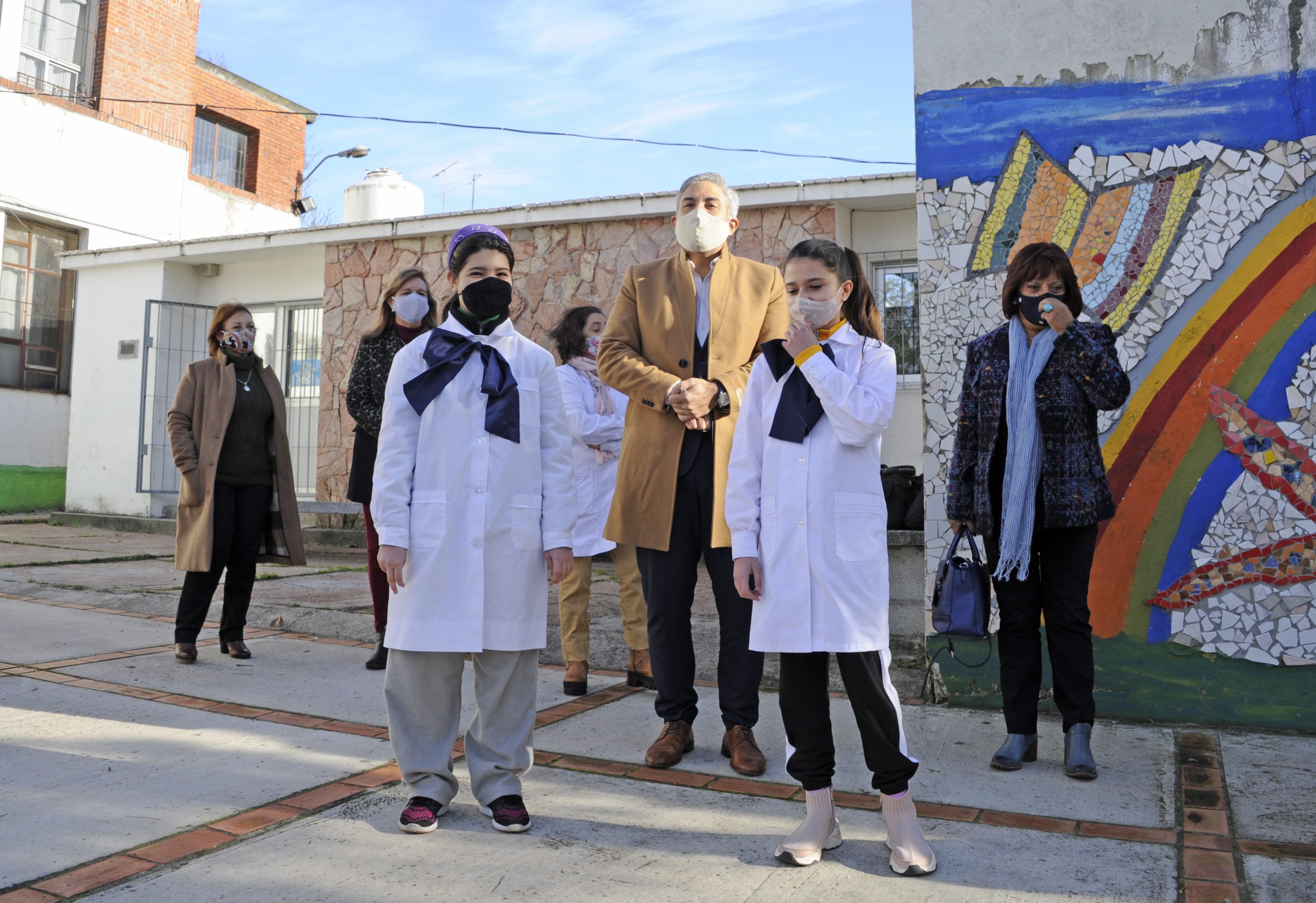 Presidente del Codicen, Robert Silva, y autoridades de ANEP visitaron la escuela n.° 72, Japón
