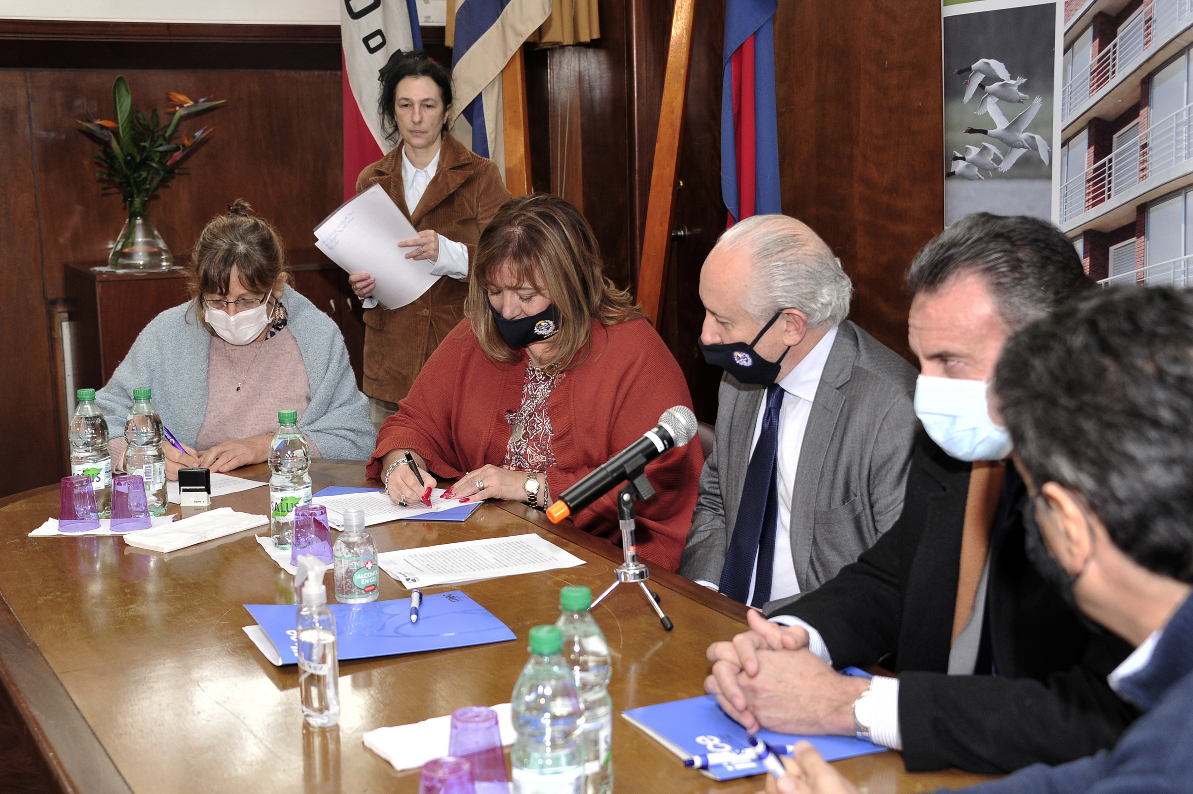 Acuerdo entre Vivienda, Educación e Instituto Clemente Estable permite creación de laboratorio