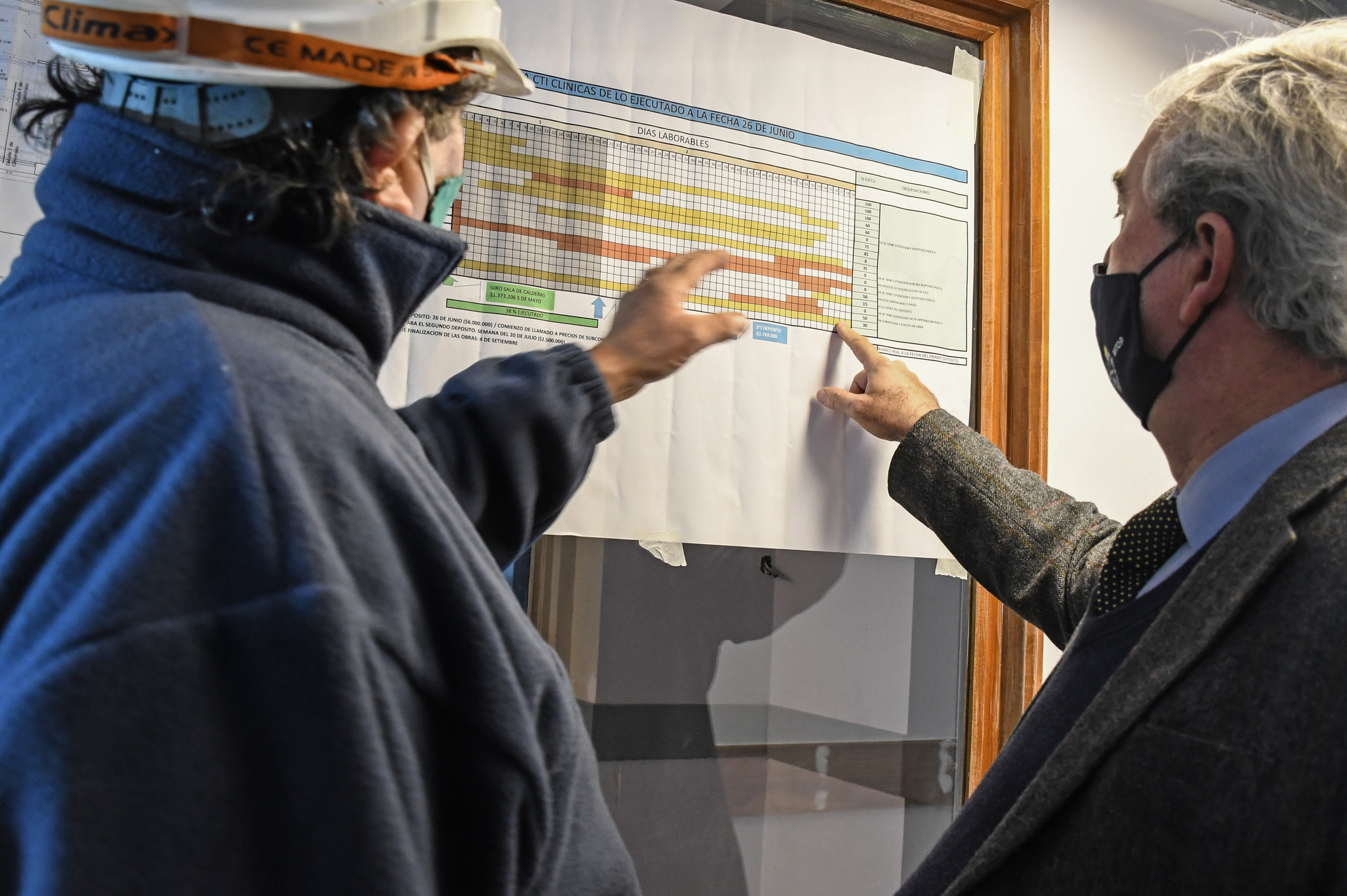 Ministro de Transporte y Obras Públicas, Luis Alberto Heber, y Graciela Ubach, directora del Hospital de Clínicas, recorrieron las obras del nosocomio