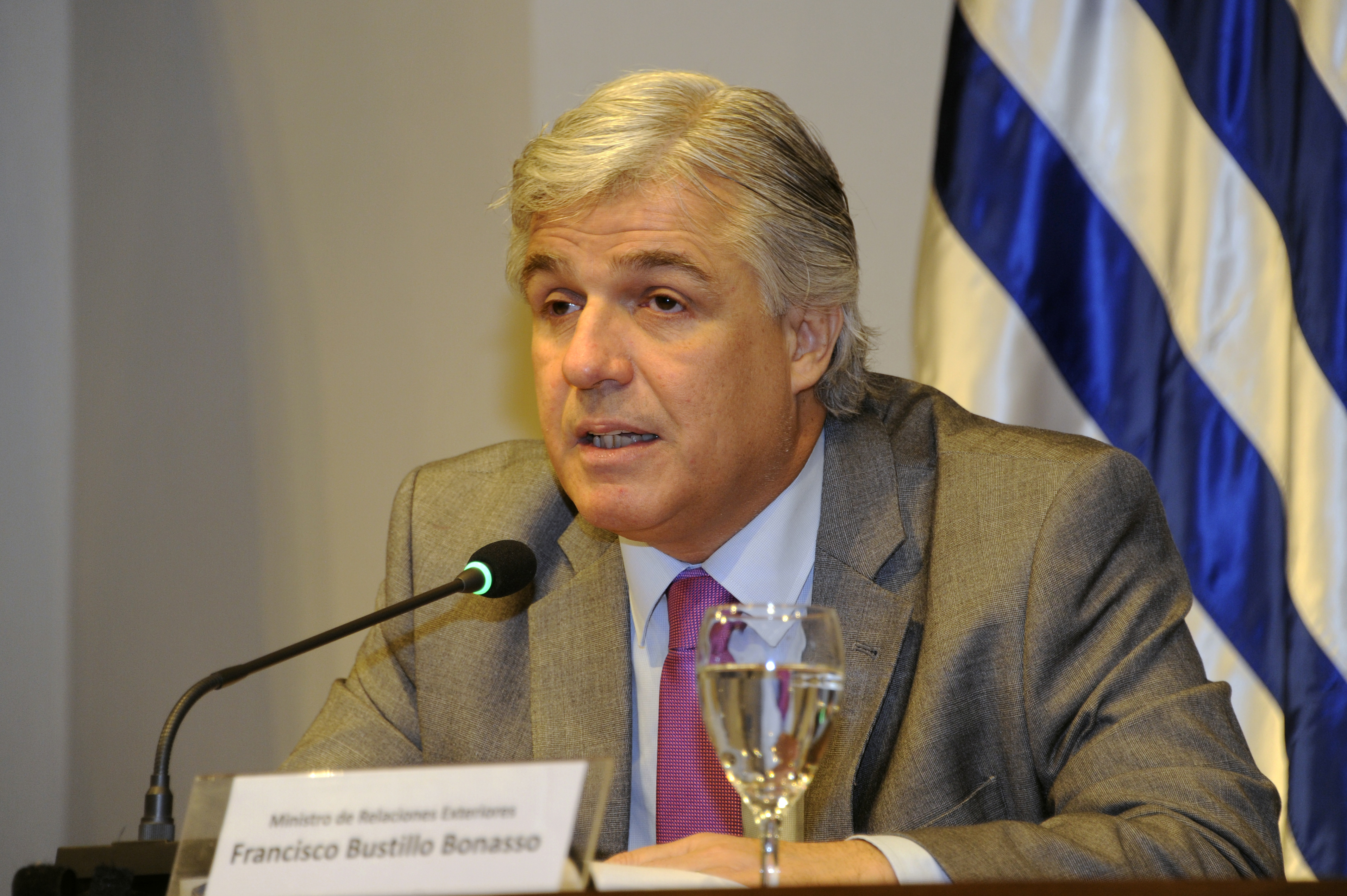 Ministro de Relaciones Exteriores, Francisco Bustillo, presentó lineamientos de trabajo para este período de gobierno