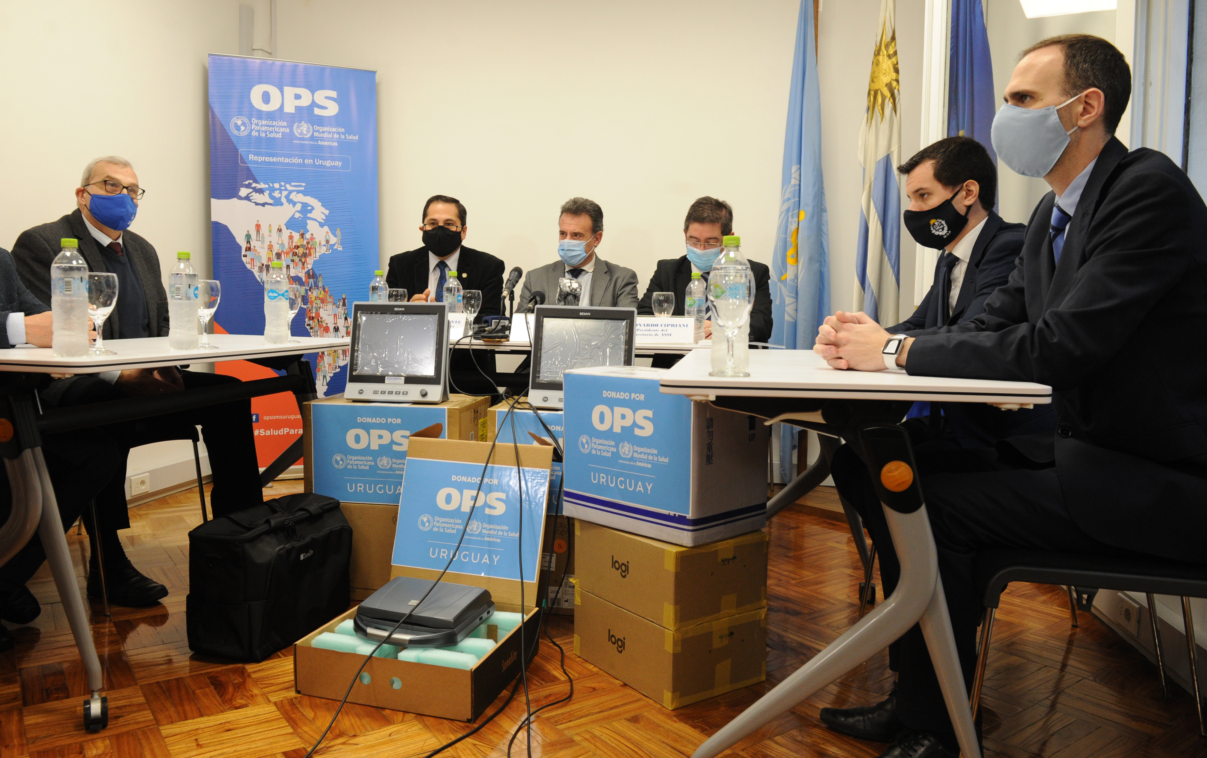 Acto de recepción de donaciones de equipamientos e insumos médicos destinados a ASSE