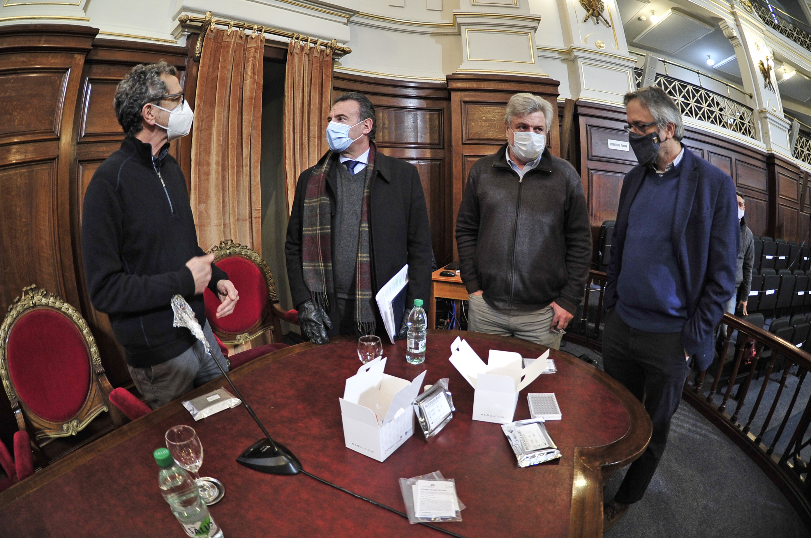 Autoridades de Salud Pública, Udelar e Instituto Pasteur presentaron tests serológicos desarrollados en Uruguay para el control de COVID-19