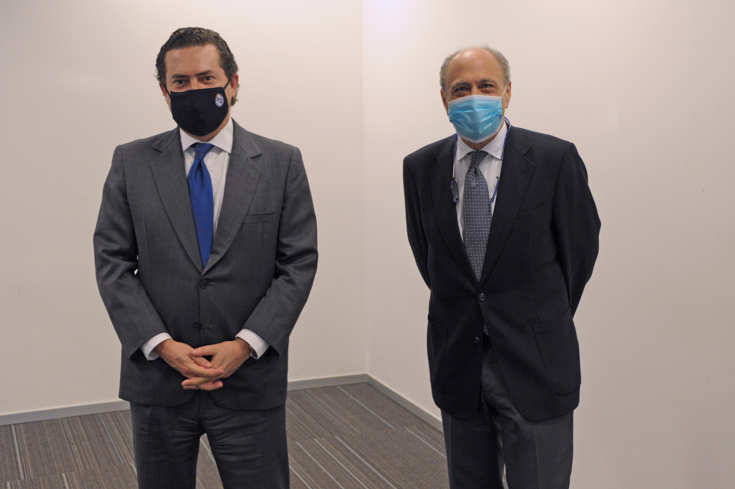 Prosecretario de Presidencia de la República, Rodrigo Ferrés, y Henry Cohen, coordinador del proyecto ECHO