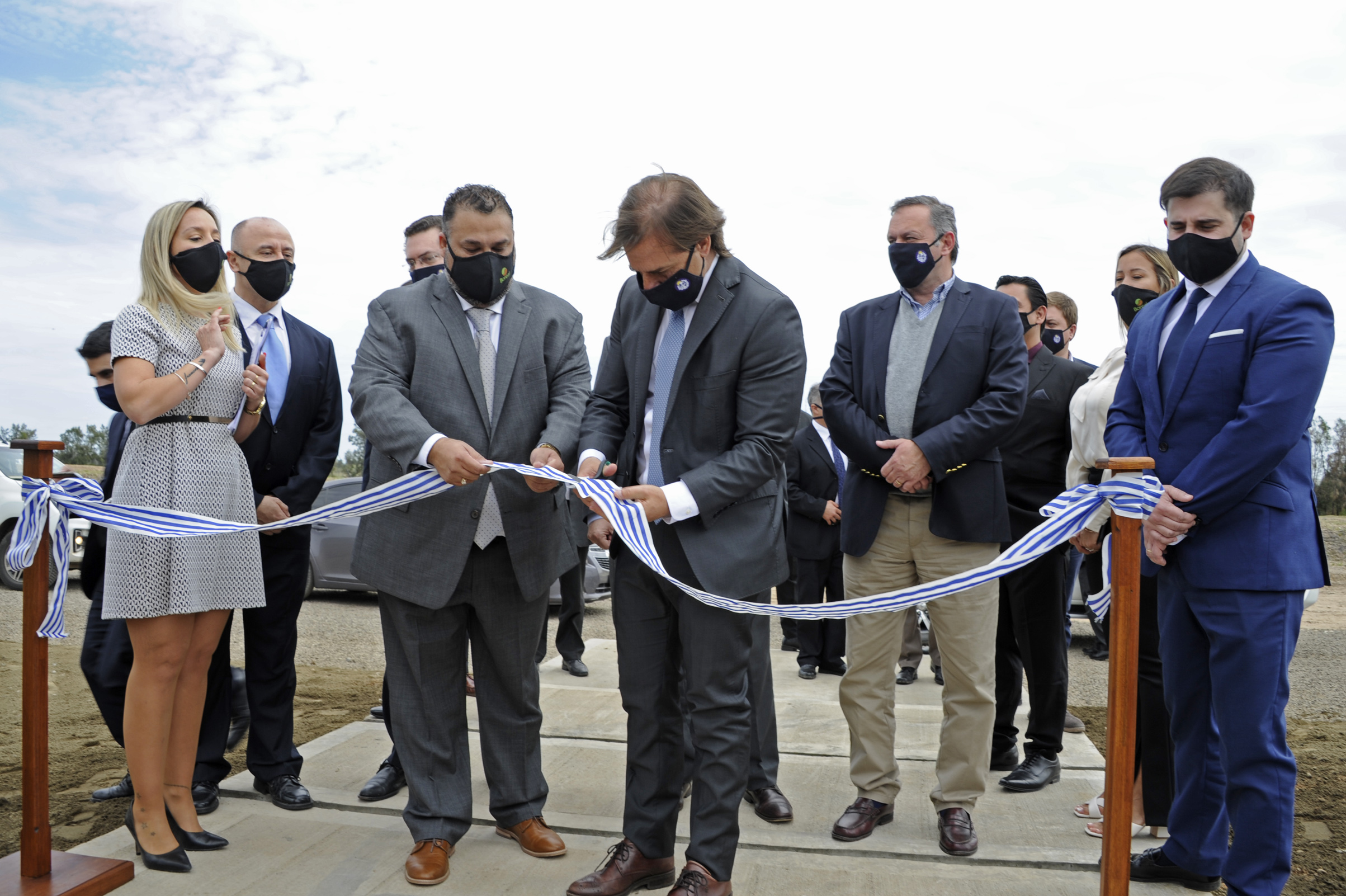 Presidente Luis Lacalle Pou encabezó inauguración de la planta de la empresa Boreal