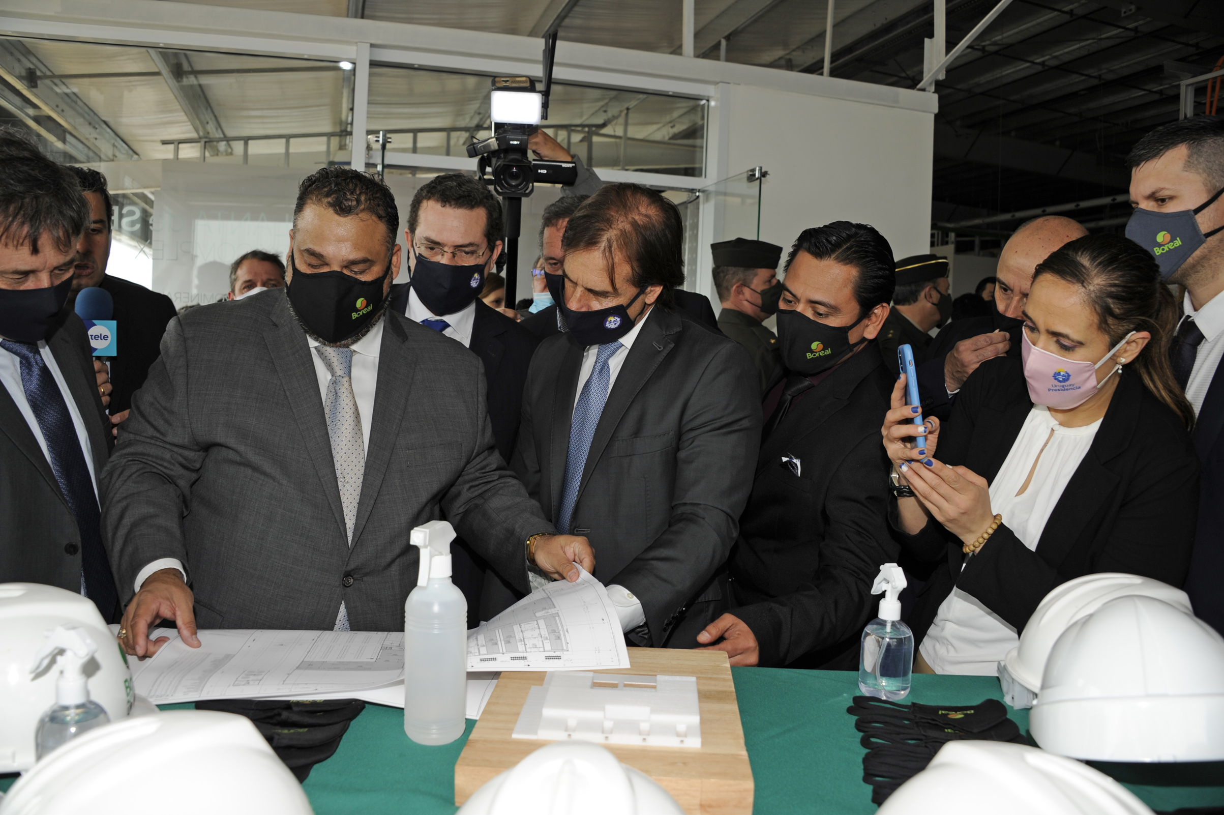 Presidente Luis Lacalle Pou encabezó inauguración de la planta de la empresa Boreal