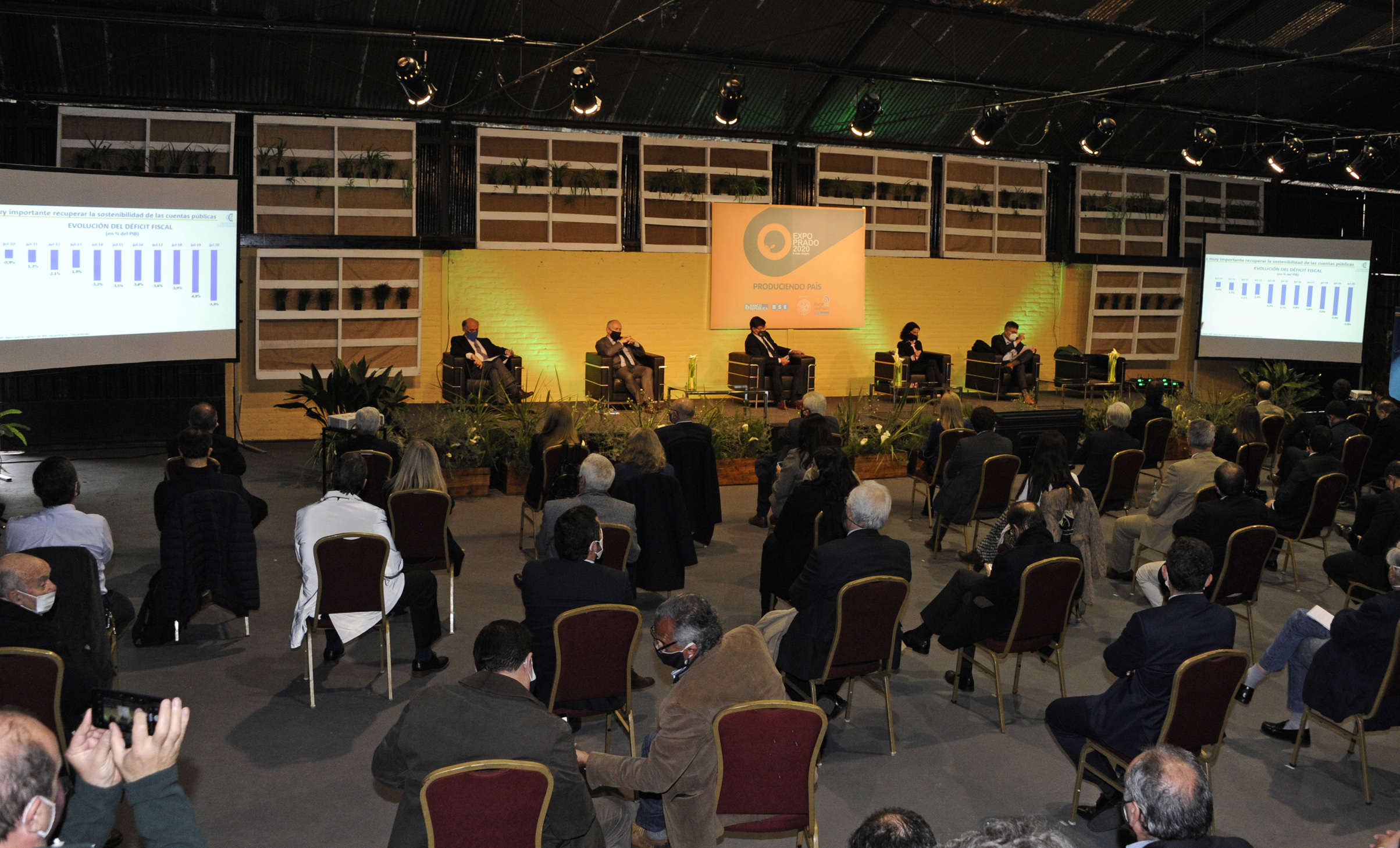 Ministros en conferencia desarrollada en la jornada inaugural de la Rural del Prado