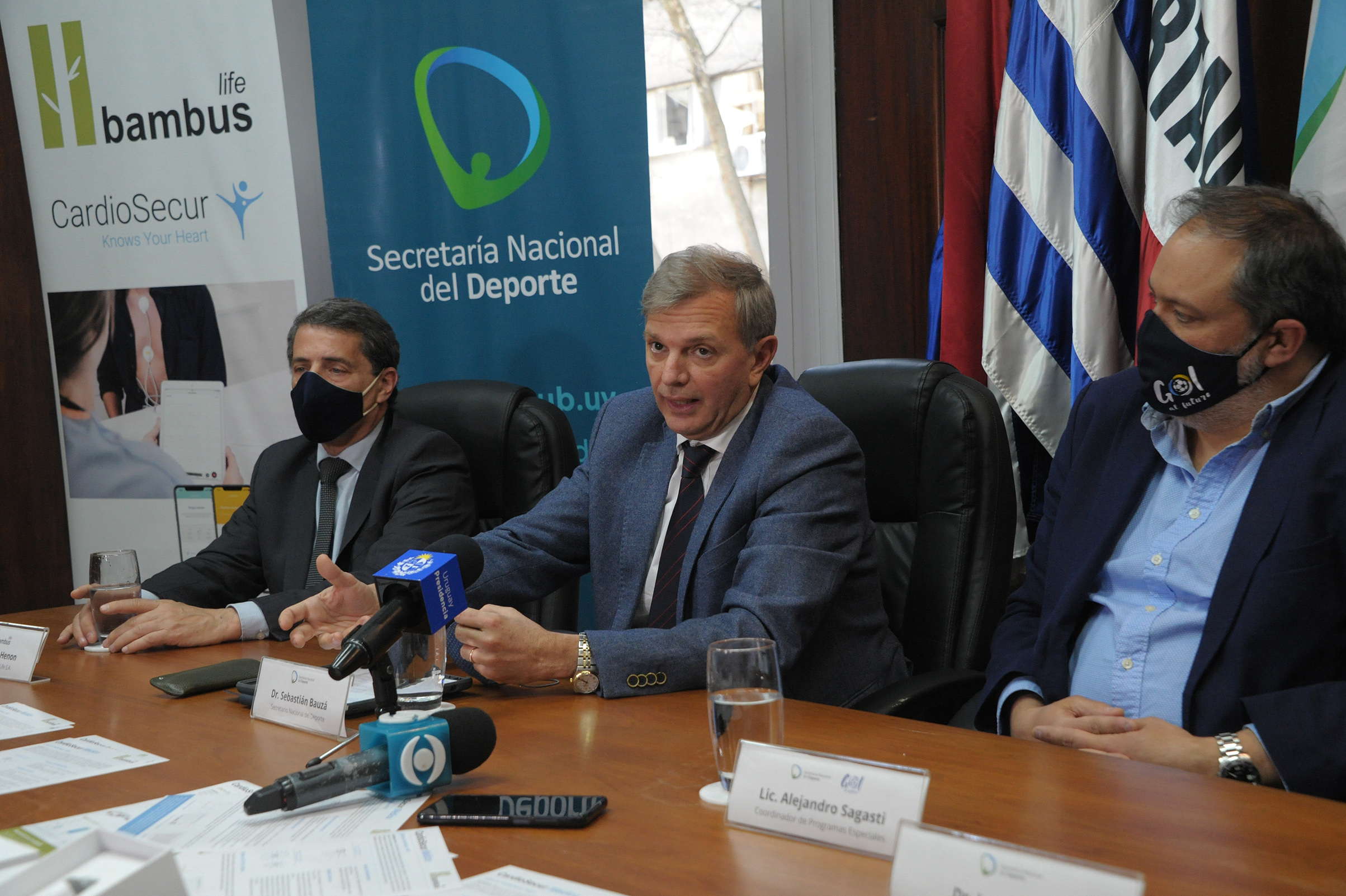 Titular de la Secretaría Nacional del Deporte (SND), Sebastián Bauzá, haciendo uso de la palabra