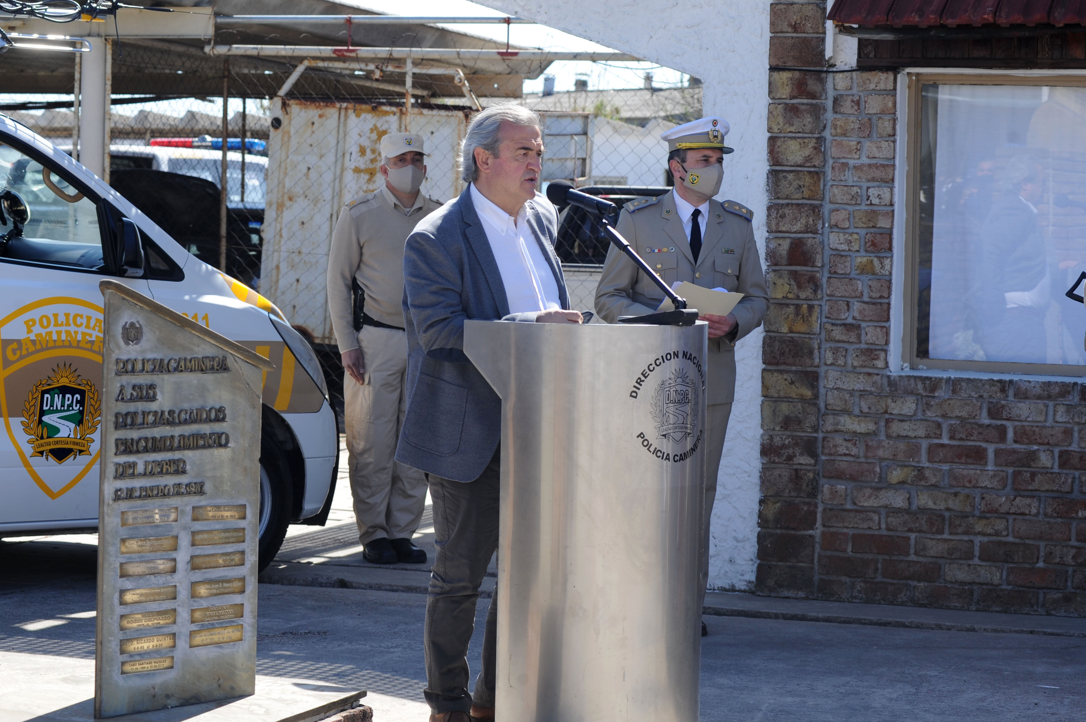 Ministro del Interior Jorge Larrañaga, encabezó conmemoración del 66.° aniversario de Dirección Nacional de Policía Caminera