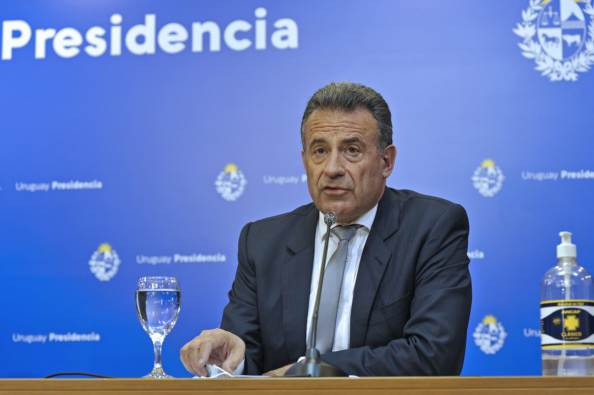 Ministro de Salud Pública, Daniel Salinas