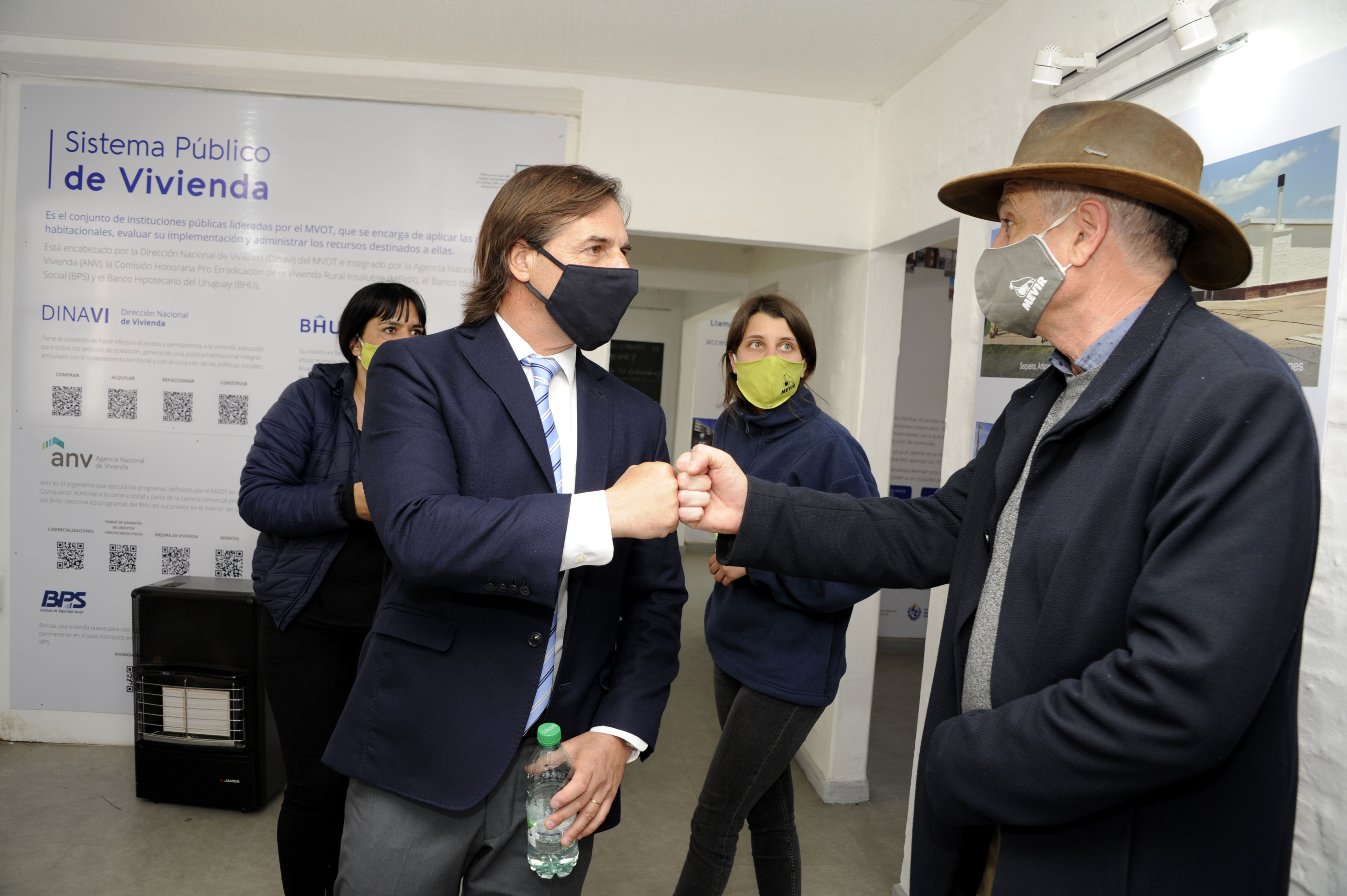 Presidente Luis Lacalle Pou, durante su recorrida por la Rural del Prado, en el marco de la Expo Prado 2020