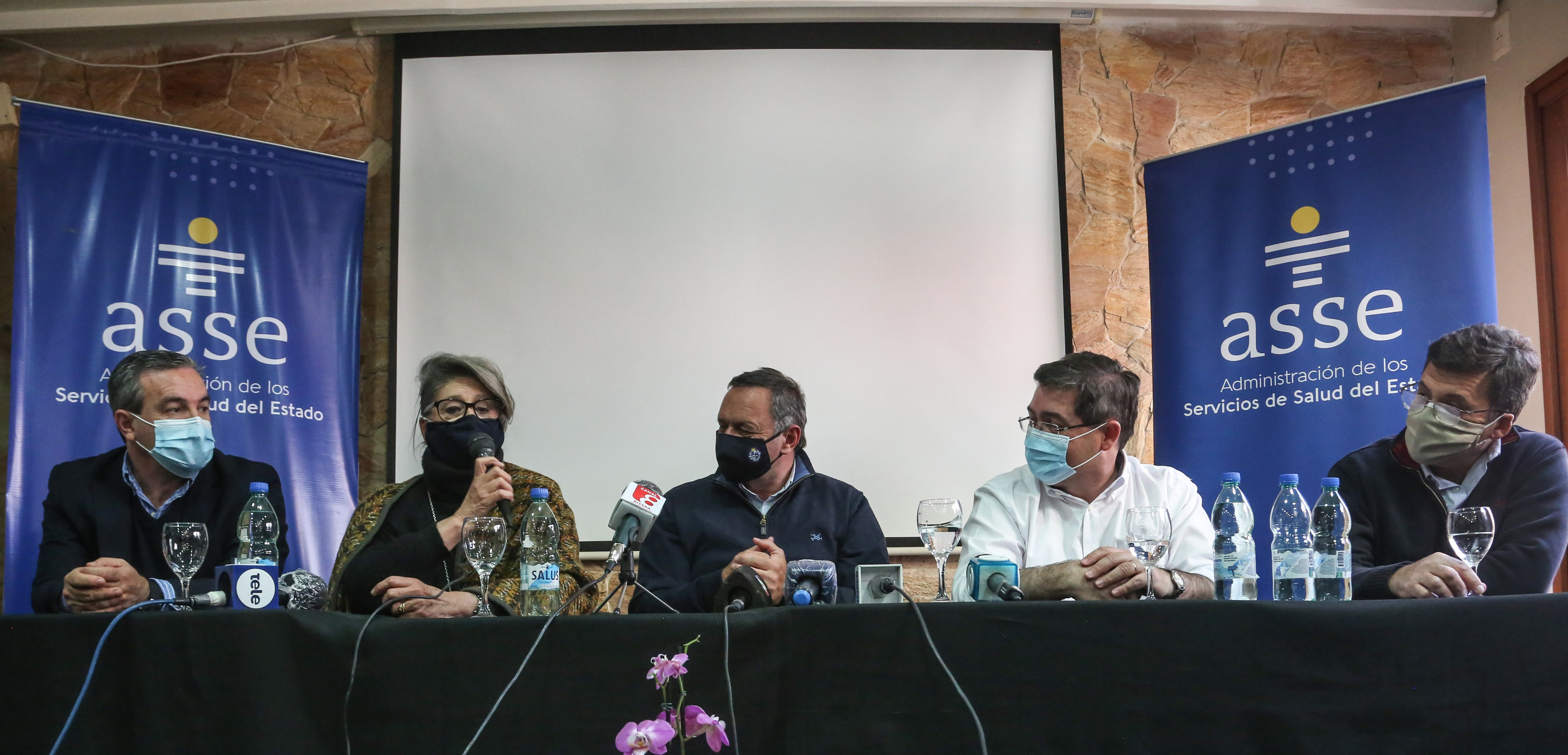 Marcelo Sosa, Alma Galup, Álvaro Delgado, Leonardo Cipriani e Ignacio Ascione