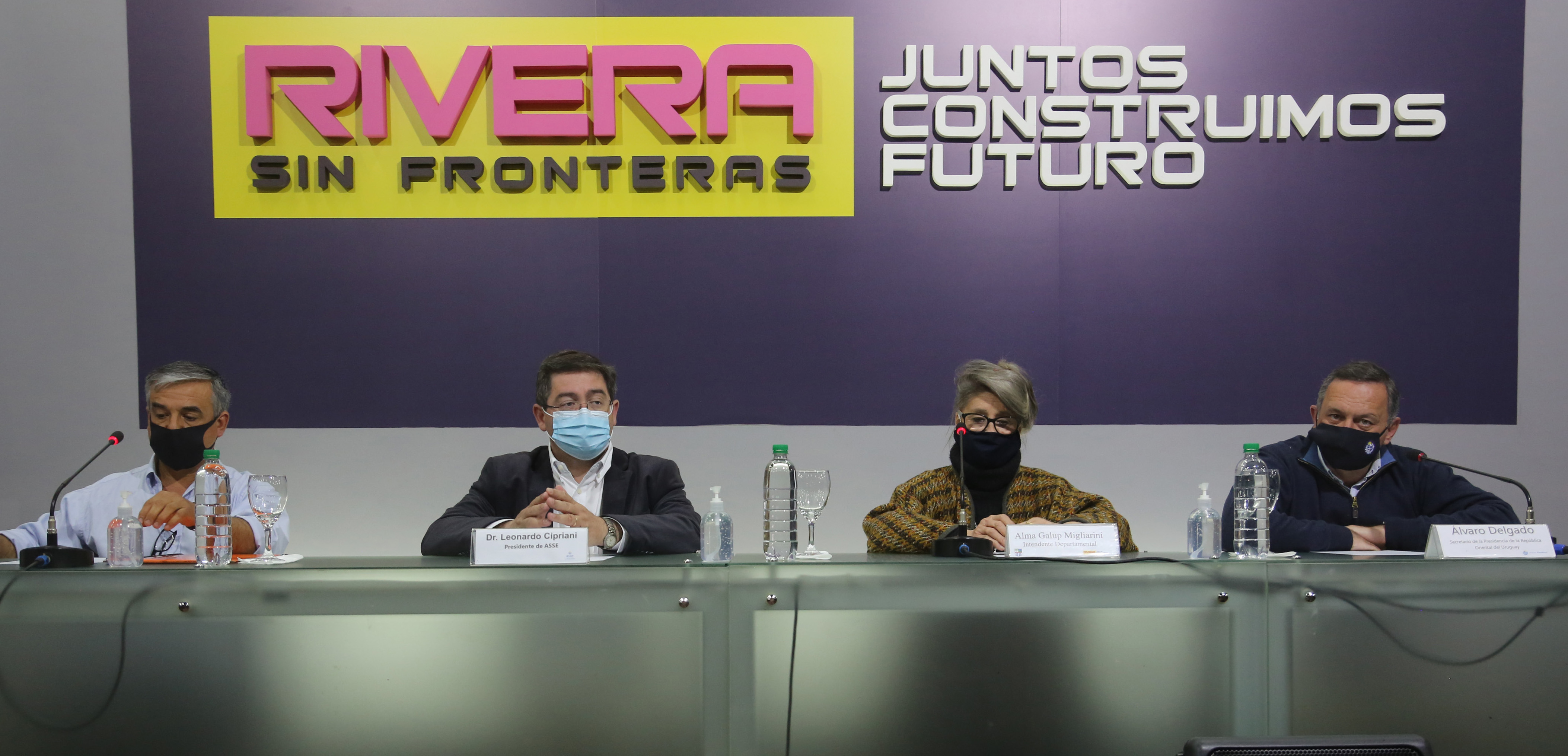 Carlos Sarríes, Leonardo Cipriani, Alma Galup y Álvaro Delgado