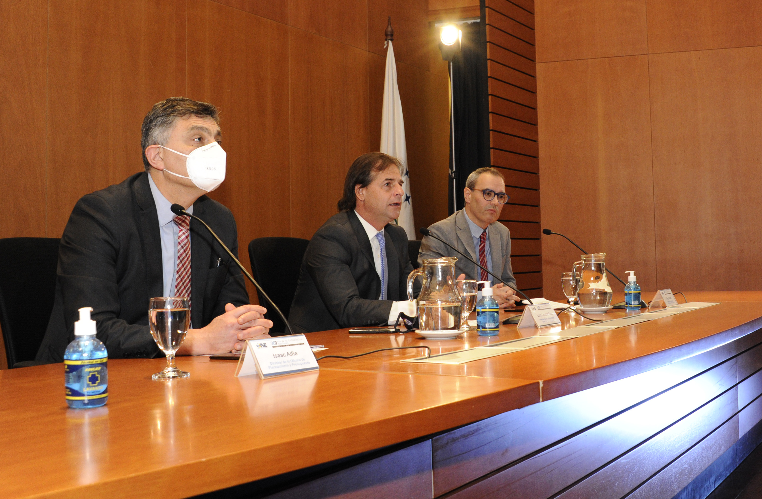 Isaac Alfie, Luis Lacalle Pou y Diego Aboal