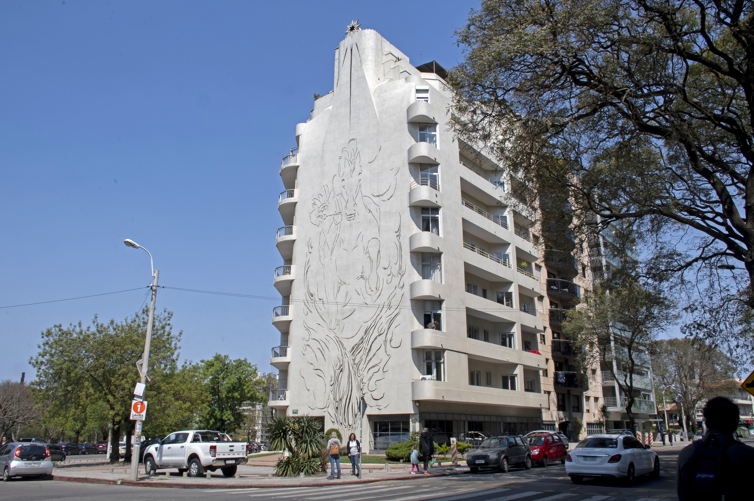 Edifico El Indio, ubicado en Villa Biarritz, Montevideo