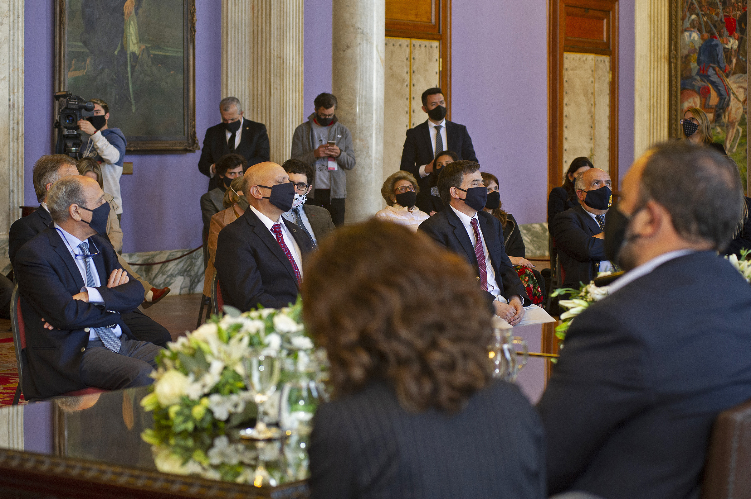 Vicepresidenta Beatriz Argimón encabezó homenaje del Poder Legislativo al Grupo Asesor Científico Honorario