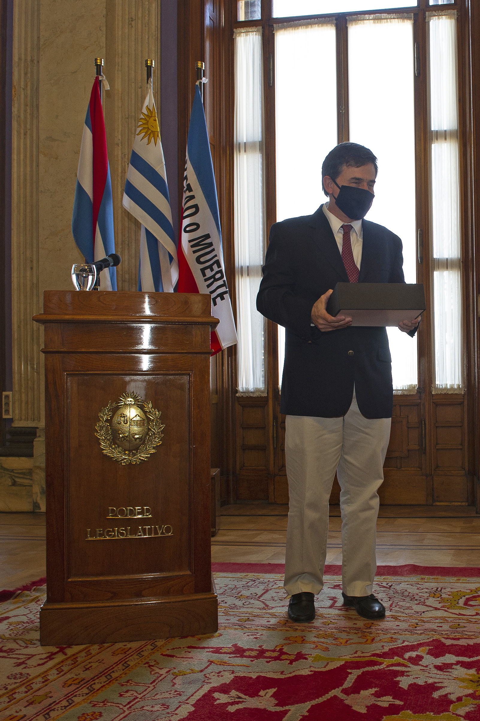 Vicepresidenta Beatriz Argimón encabezó homenaje del Poder Legislativo al Grupo Asesor Científico Honorario