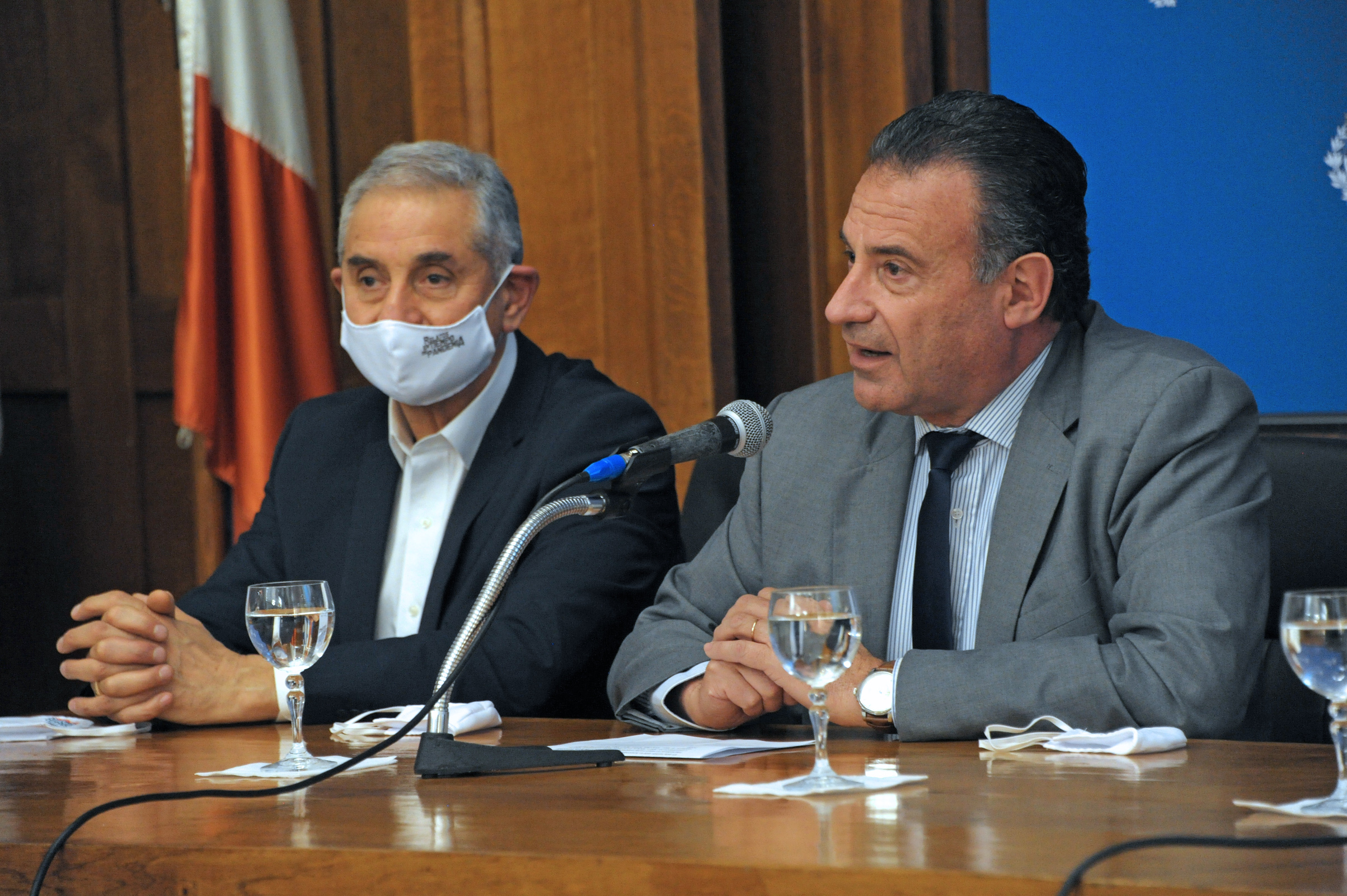 Ministro de Salud Pública, Daniel Salinas, encabezó conferencia en el marco del Día Mundial de la Salud Mental