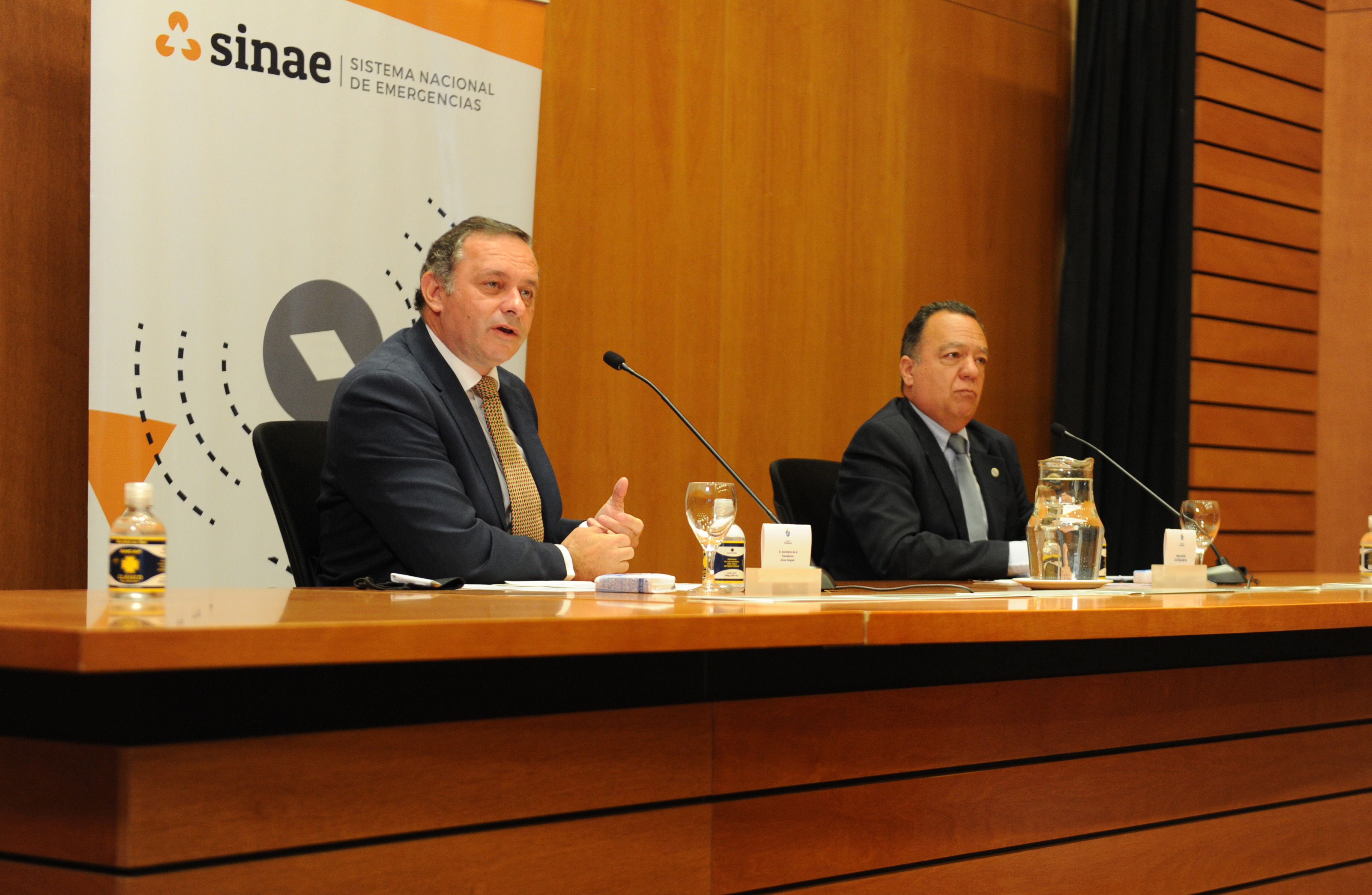 Álvaro Delgado y Sergio Rico, en la apertura de la tercera Semana de la Reducción de Riesgos