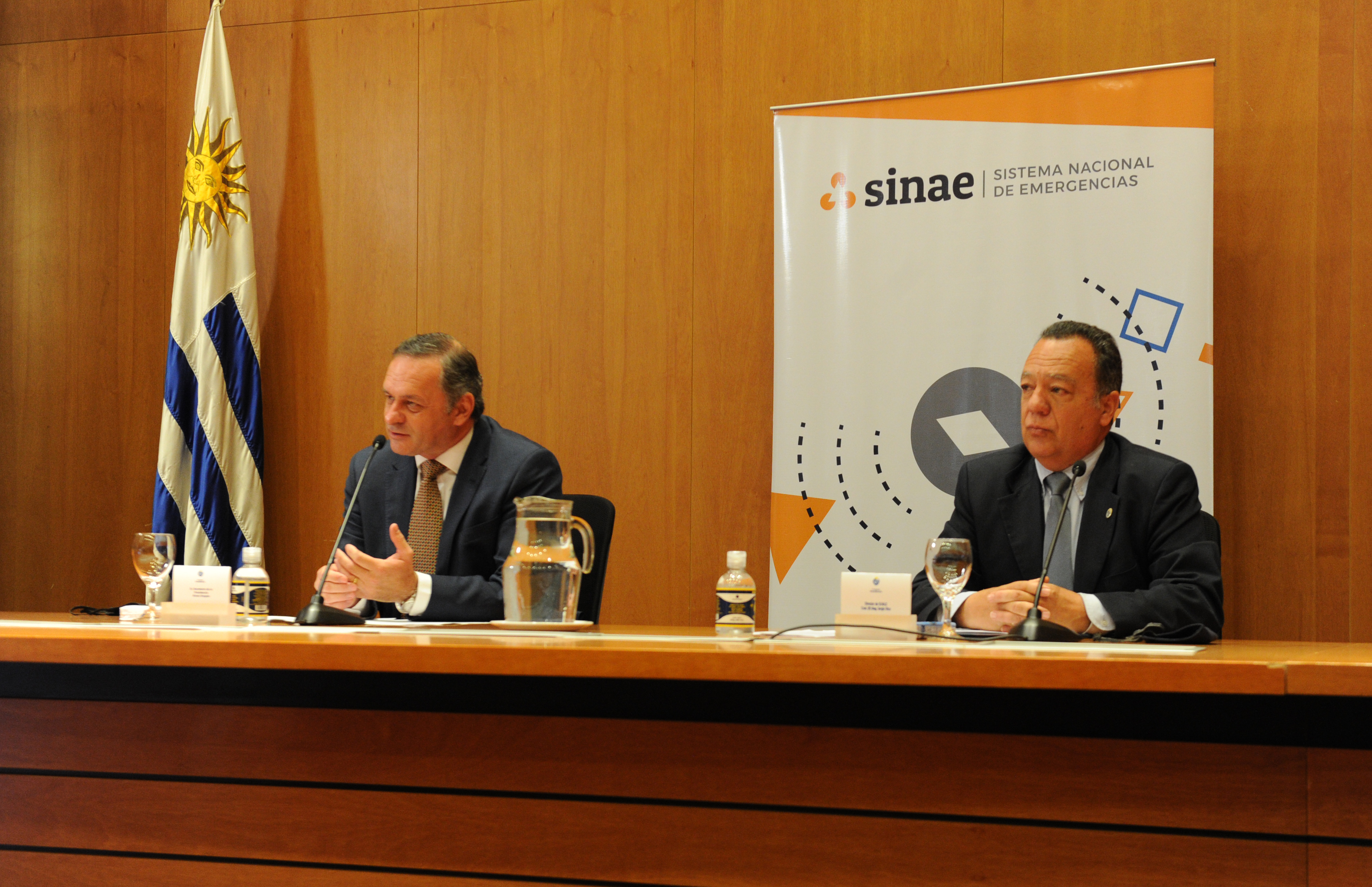 Álvaro Delgado y Sergio Rico, en la apertura de la tercera Semana de la Reducción de Riesgos