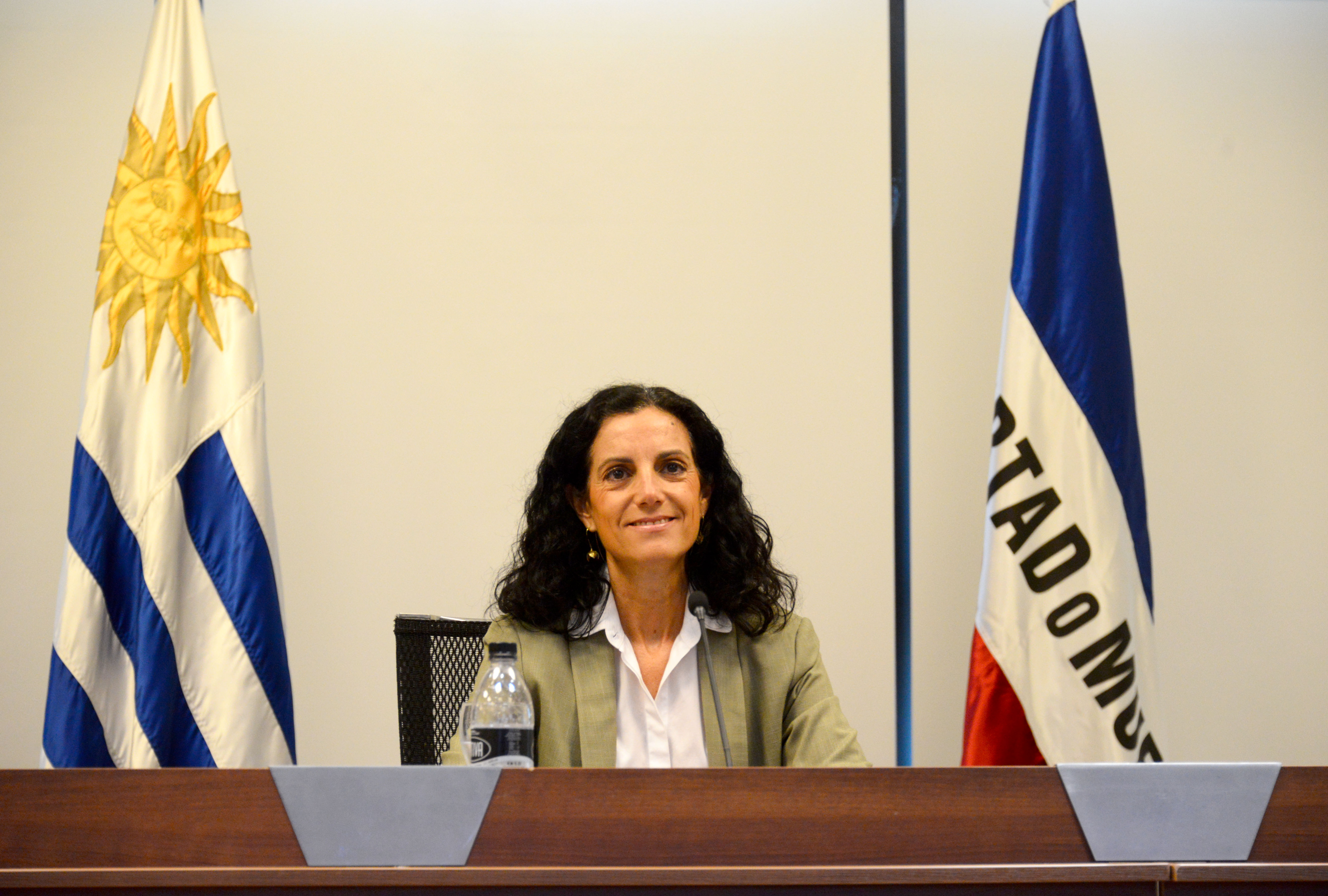 Ministra de Economía y Finanzas, Azucena Arbeleche