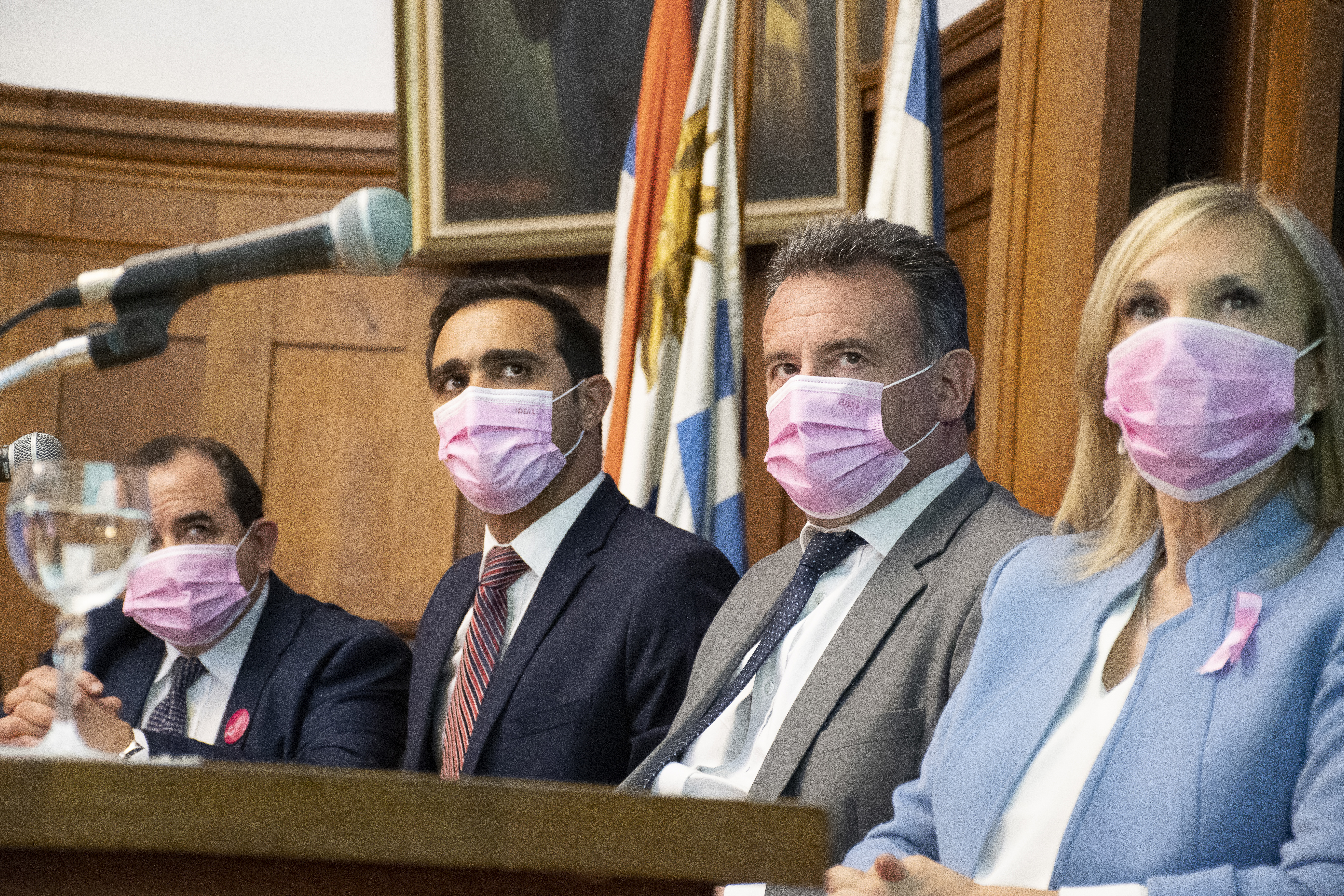 Autoridades encabezan el acto por el Día Mundial de Lucha contra el Cáncer de Mama