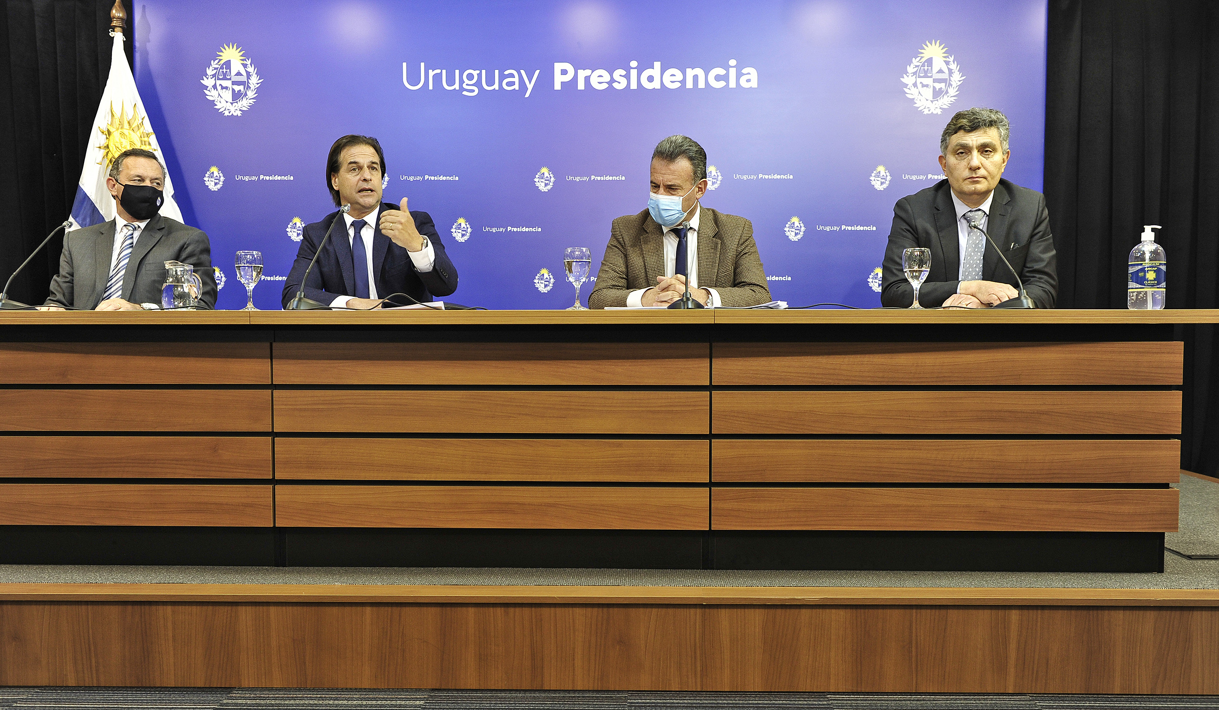 Presidente de la República, Luis Lacalle Pou, encabezó conferencia de prensa en Torre Ejecutiva