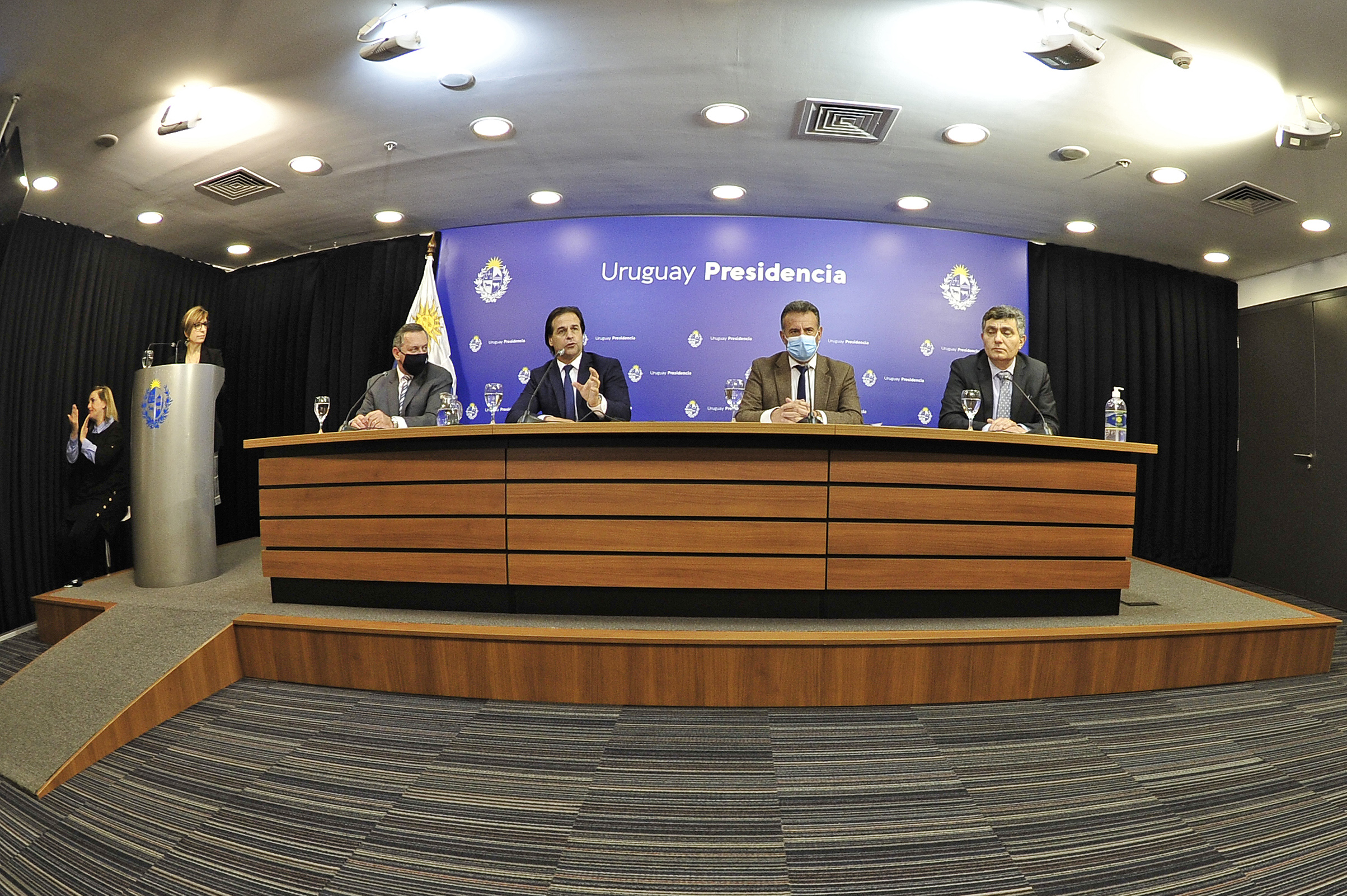 Presidente de la República, Luis Lacalle Pou, encabezó conferencia de prensa en Torre Ejecutiva