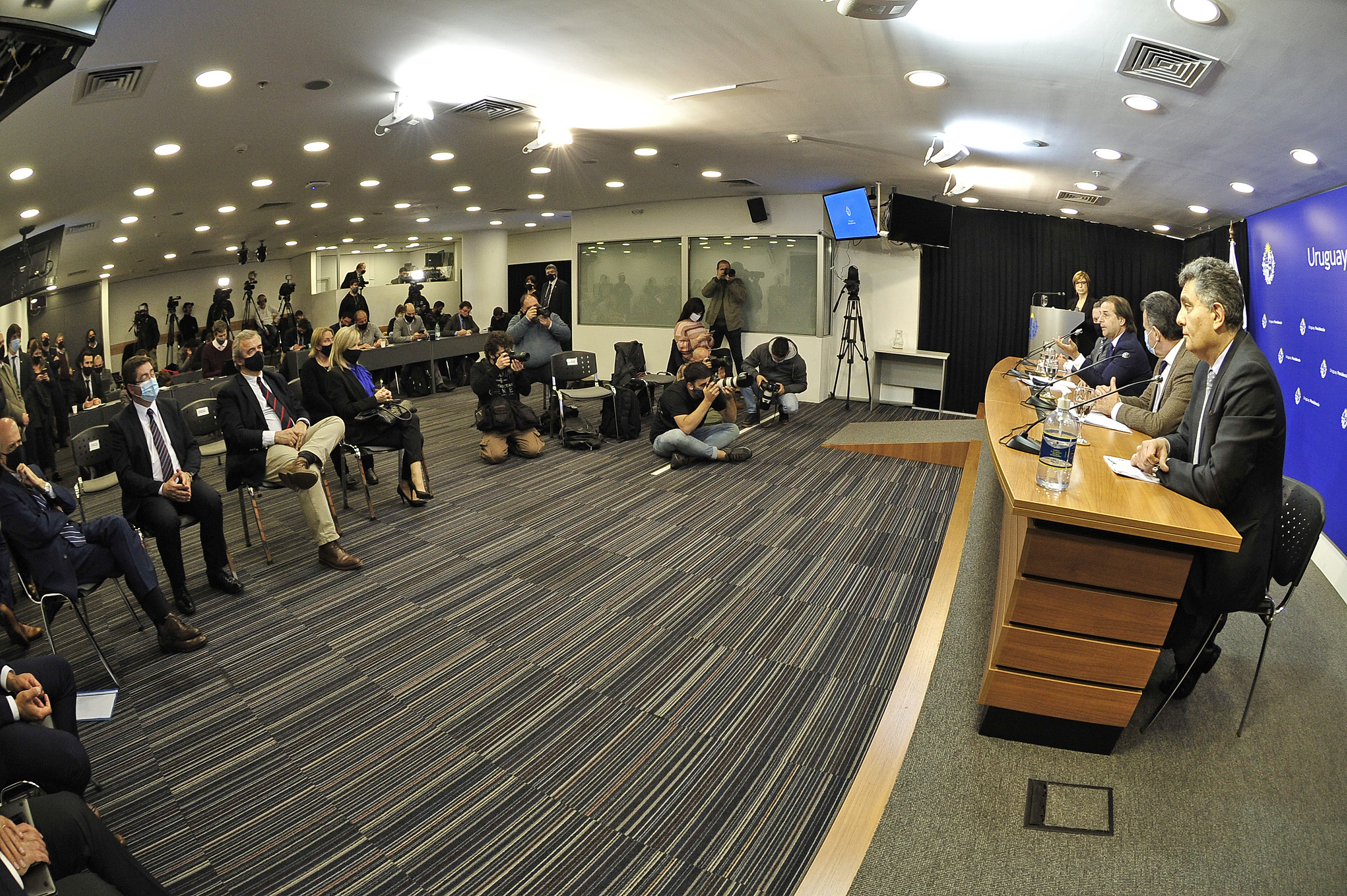 Presidente de la República, Luis Lacalle Pou, encabezó conferencia de prensa en Torre Ejecutiva
