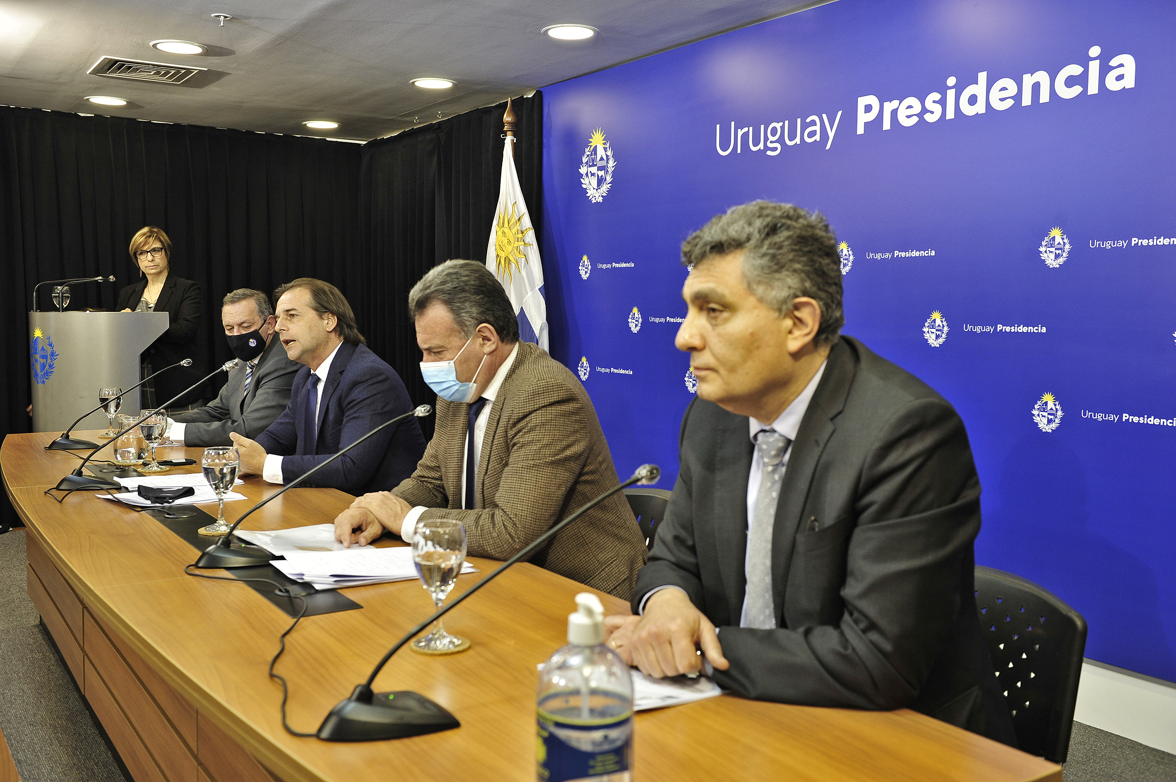 Presidente de la República, Luis Lacalle Pou, encabezó conferencia de prensa en Torre Ejecutiva