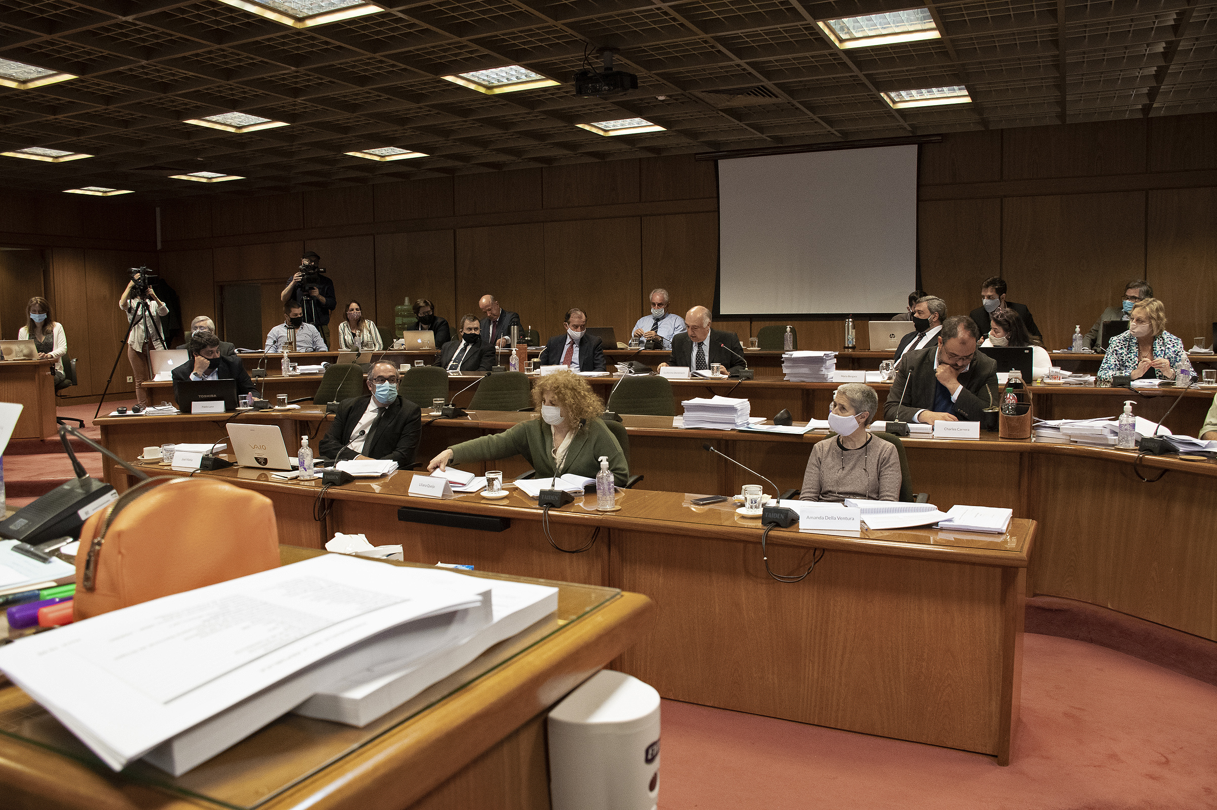 Autoridades concurrieron a la Comisión de Presupuesto del Parlamento nacional