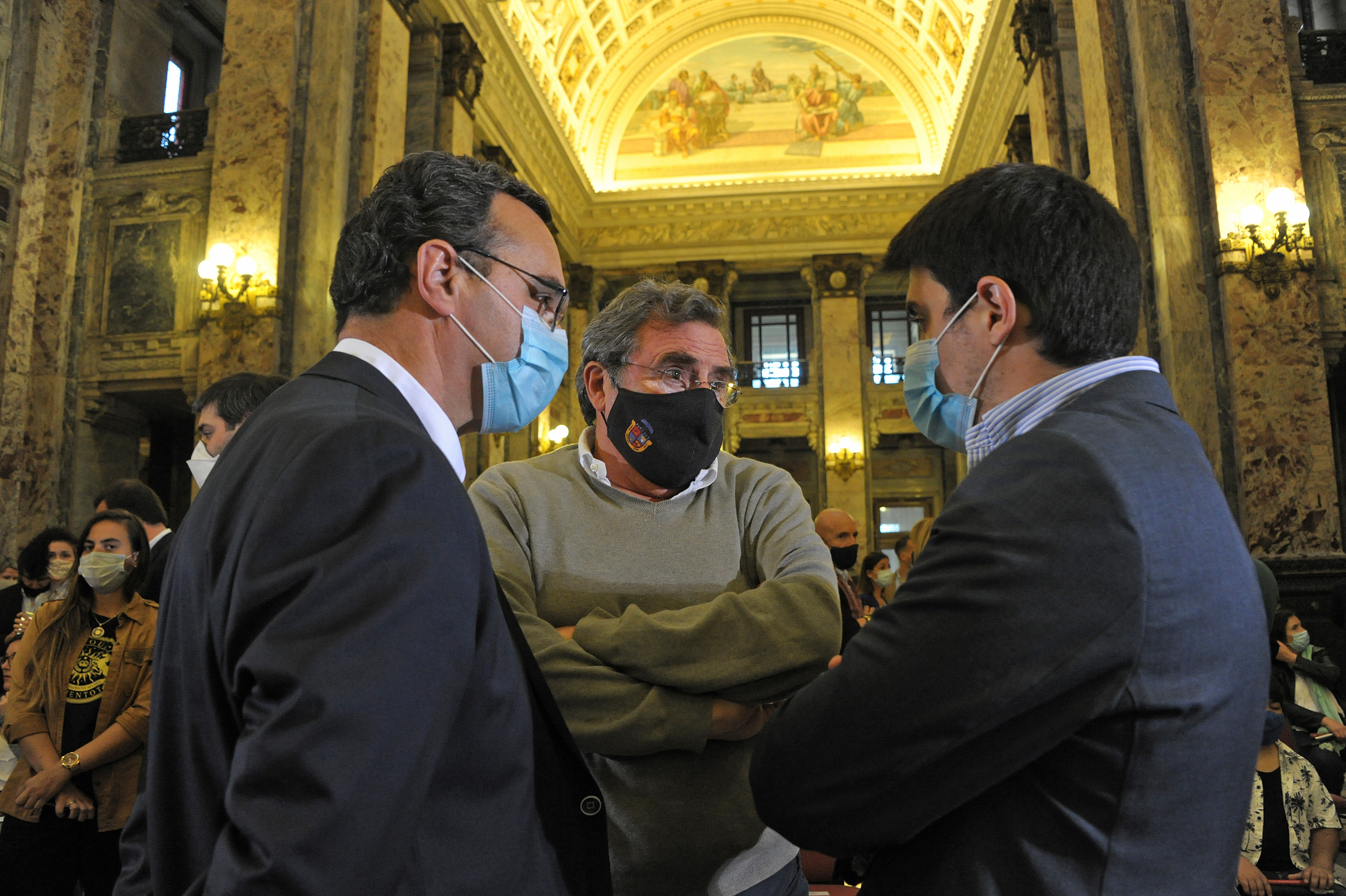 Ceremonia de entrega de reconocimientos de la primera edicón de los Premios INJU en el Salón de los Pasos Perdidos del Palacio Legislativo