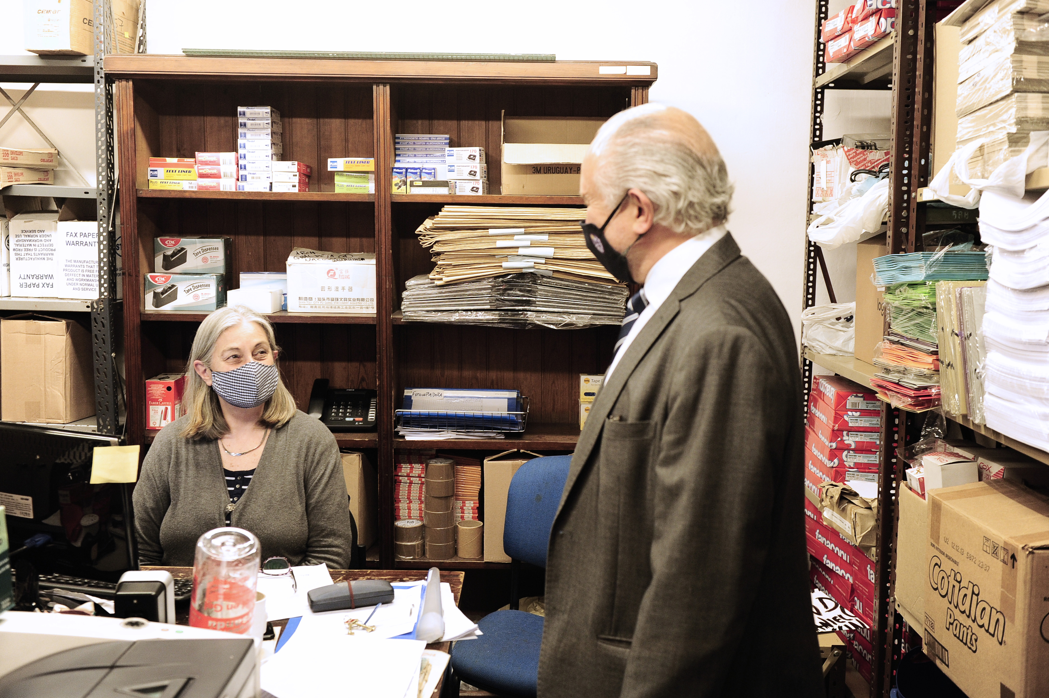 Ministro de Educación y Cultura, Pablo da Silveira, recorre instalaciones del AGN