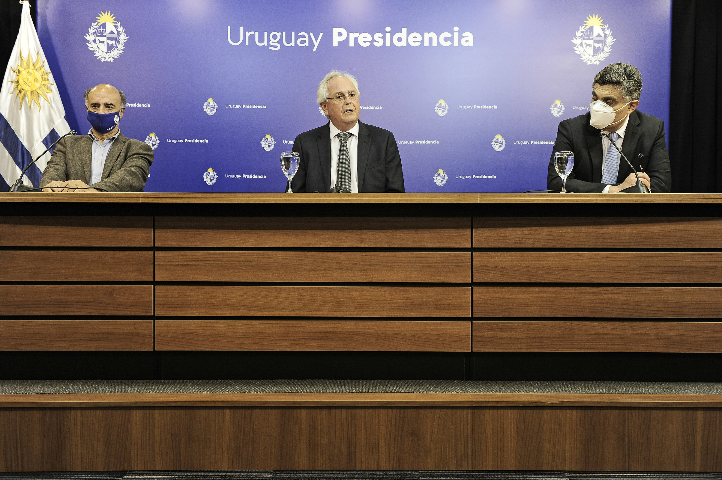 Conferencia de prensa brindada por Pablo Mieres, Rodolfo Saldain e Isaac Alfie