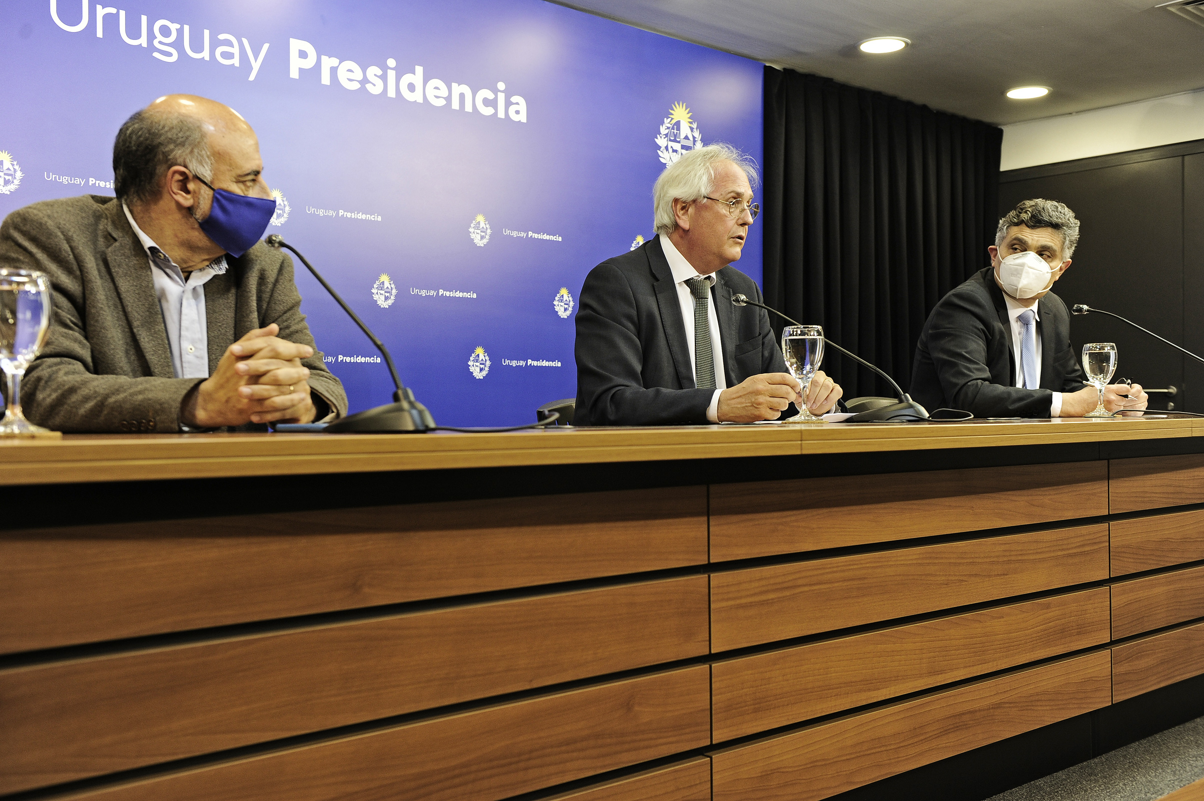 Conferencia de prensa brindada por Pablo Mieres, Rodolfo Saldain e Isaac Alfie