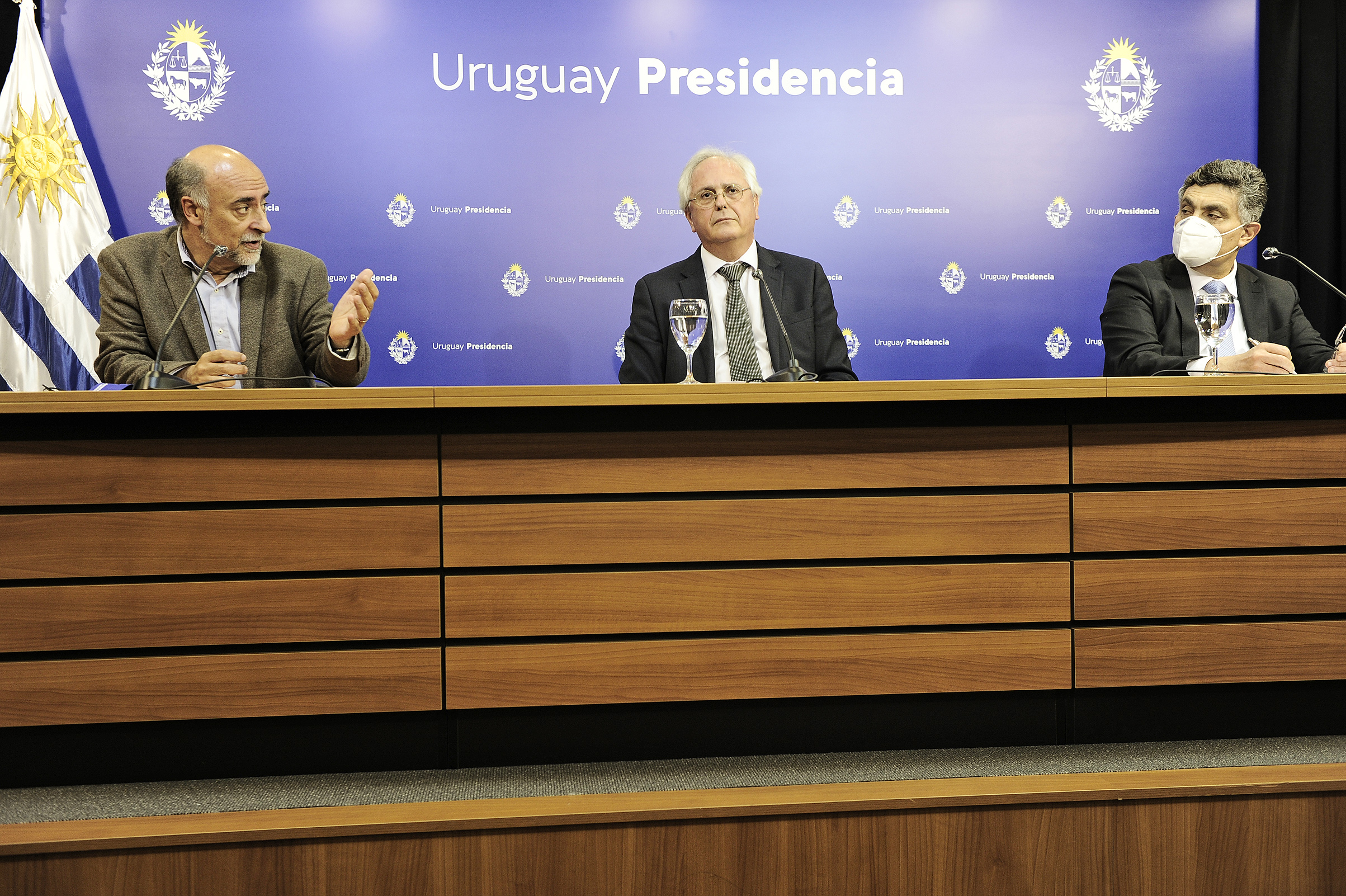 Conferencia de prensa brindada por Pablo Mieres, Rodolfo Saldain e Isaac Alfie