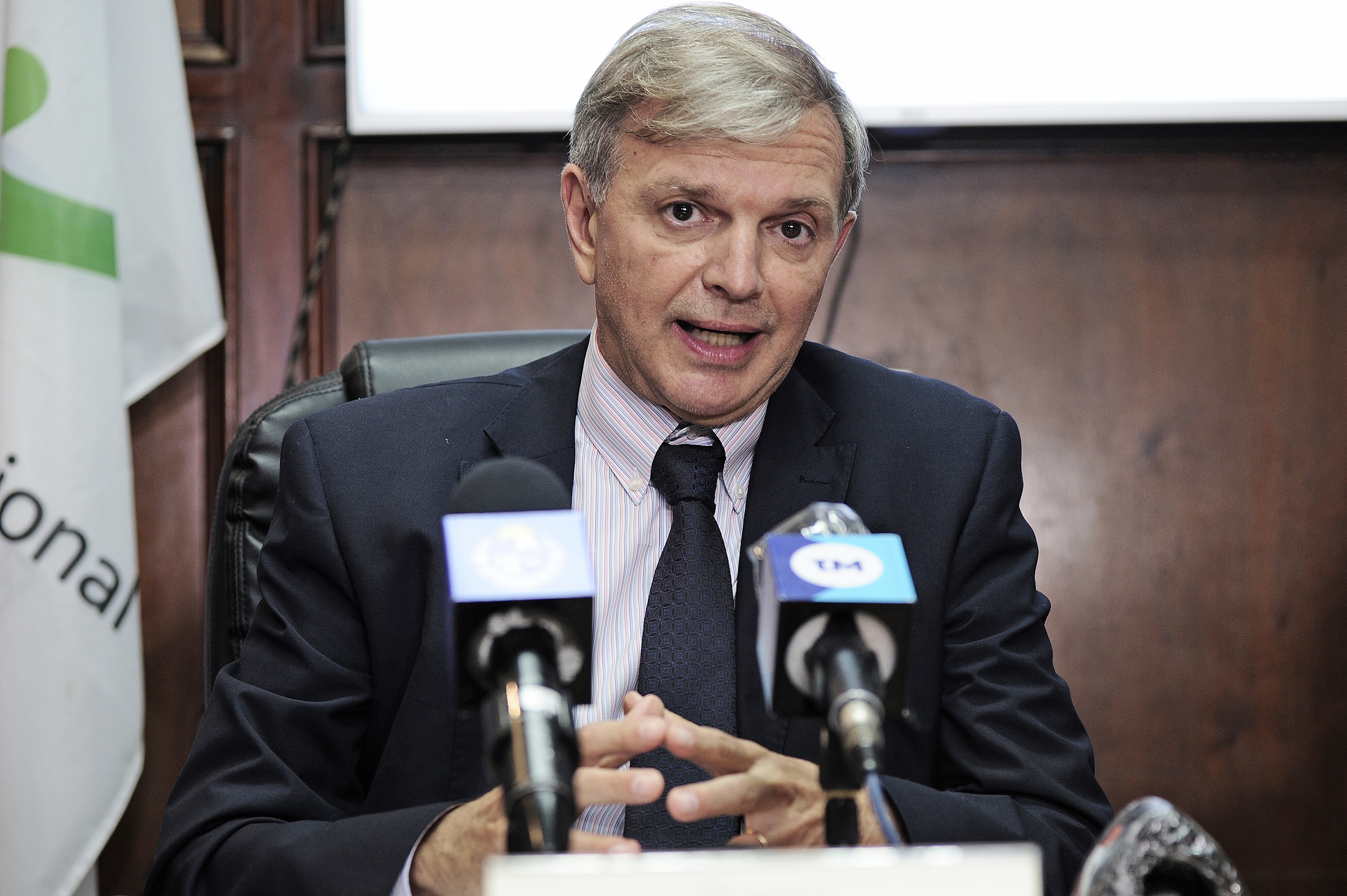 Sebastián Bauzá, titular de la Secretaría Nacional del Deporte, haciendo uso de la palabra