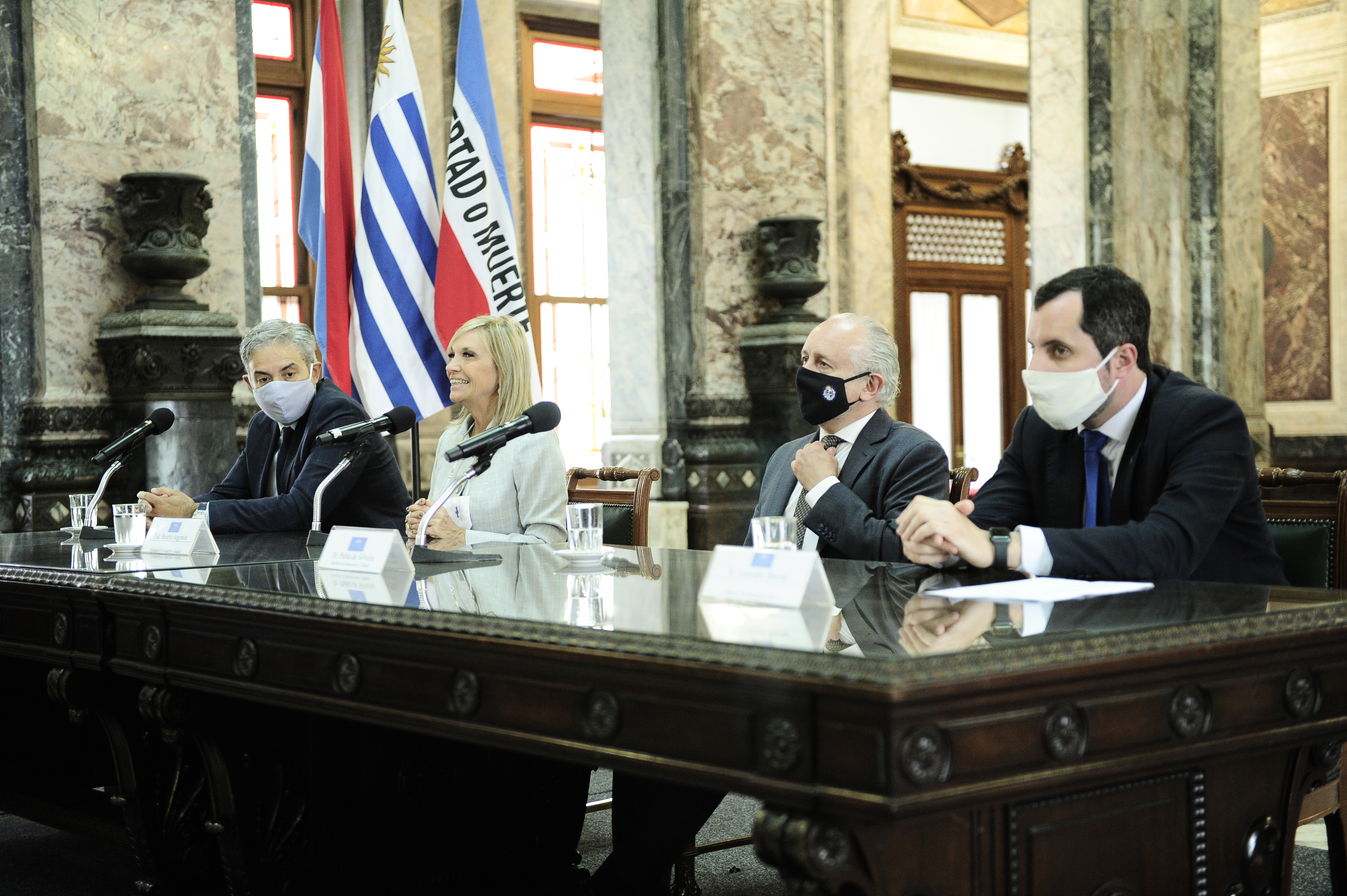 Autoridades encabezan la celebración de los 35 años de la creación de los clubes de ciencia