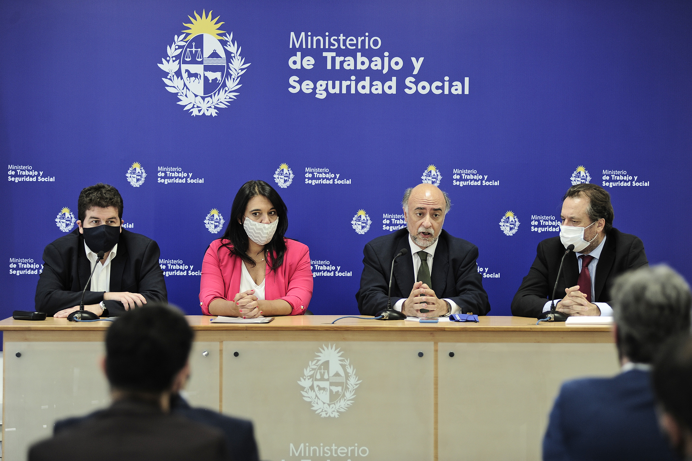 Ministro de Trabajo y Seguridad Social, Pablo Mieres, haciendo uso de la palabra