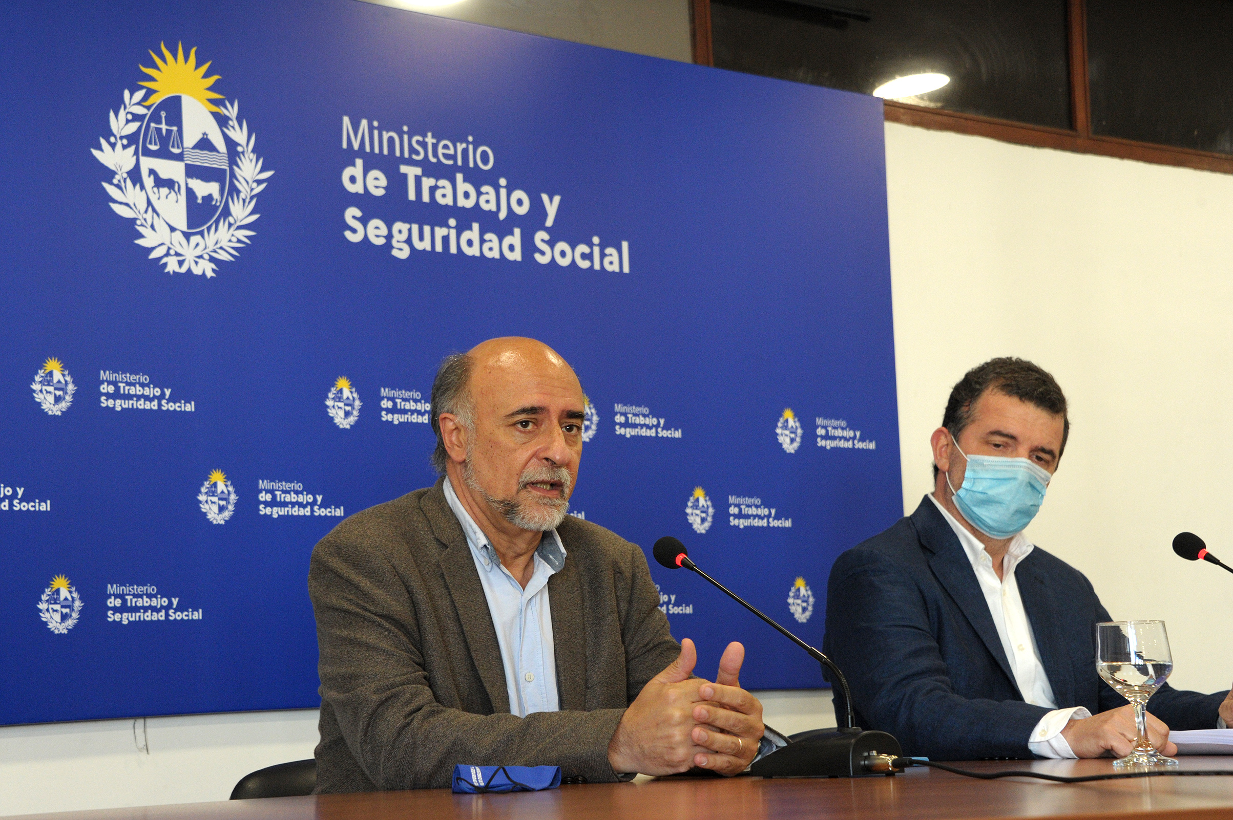 Ministro de Trabajo y Seguridad Social, Pablo Mieres, e inspector general de Trabajo, Tomás Teijeiro
