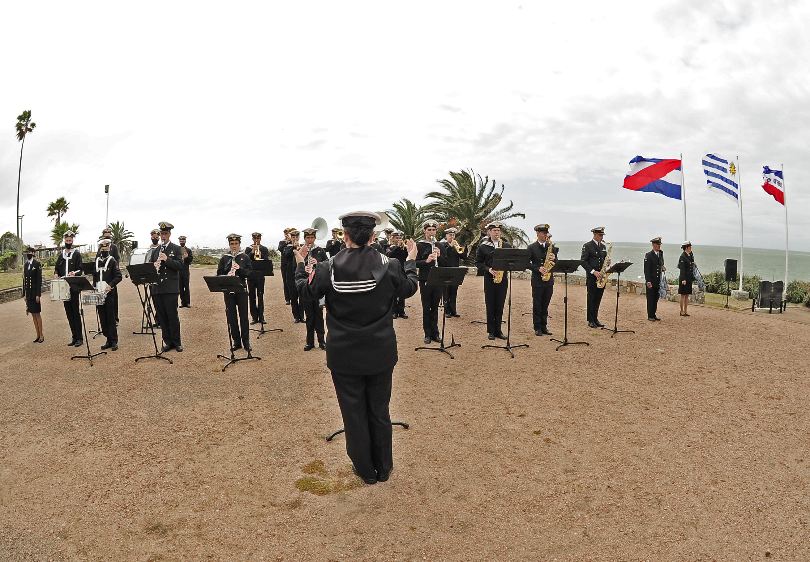 Acto por el 203.° aniversario de la Armada Nacional