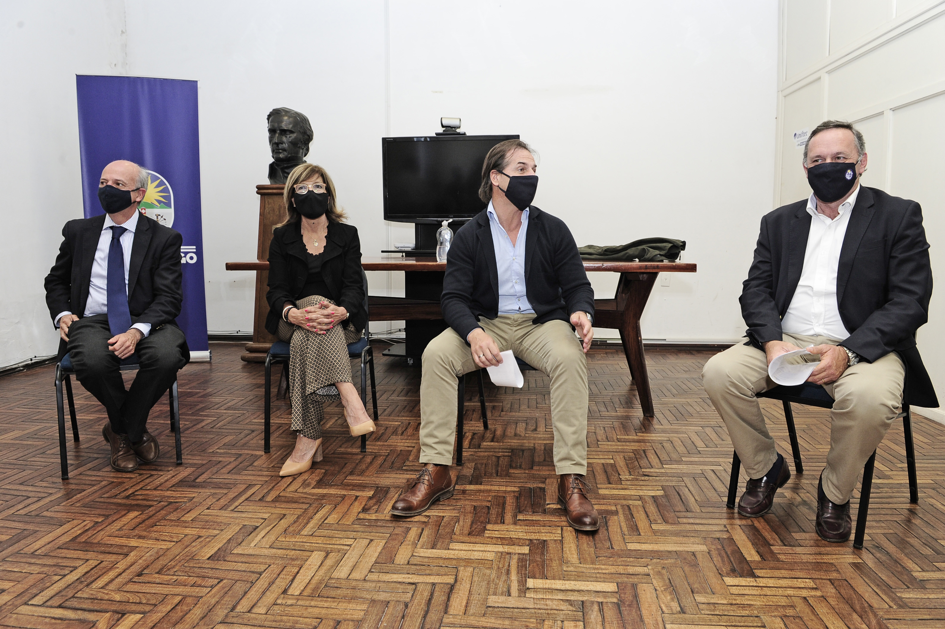 Javier García, Carmen Tort, Luis Lacalle Pou y Álvaro Delgado