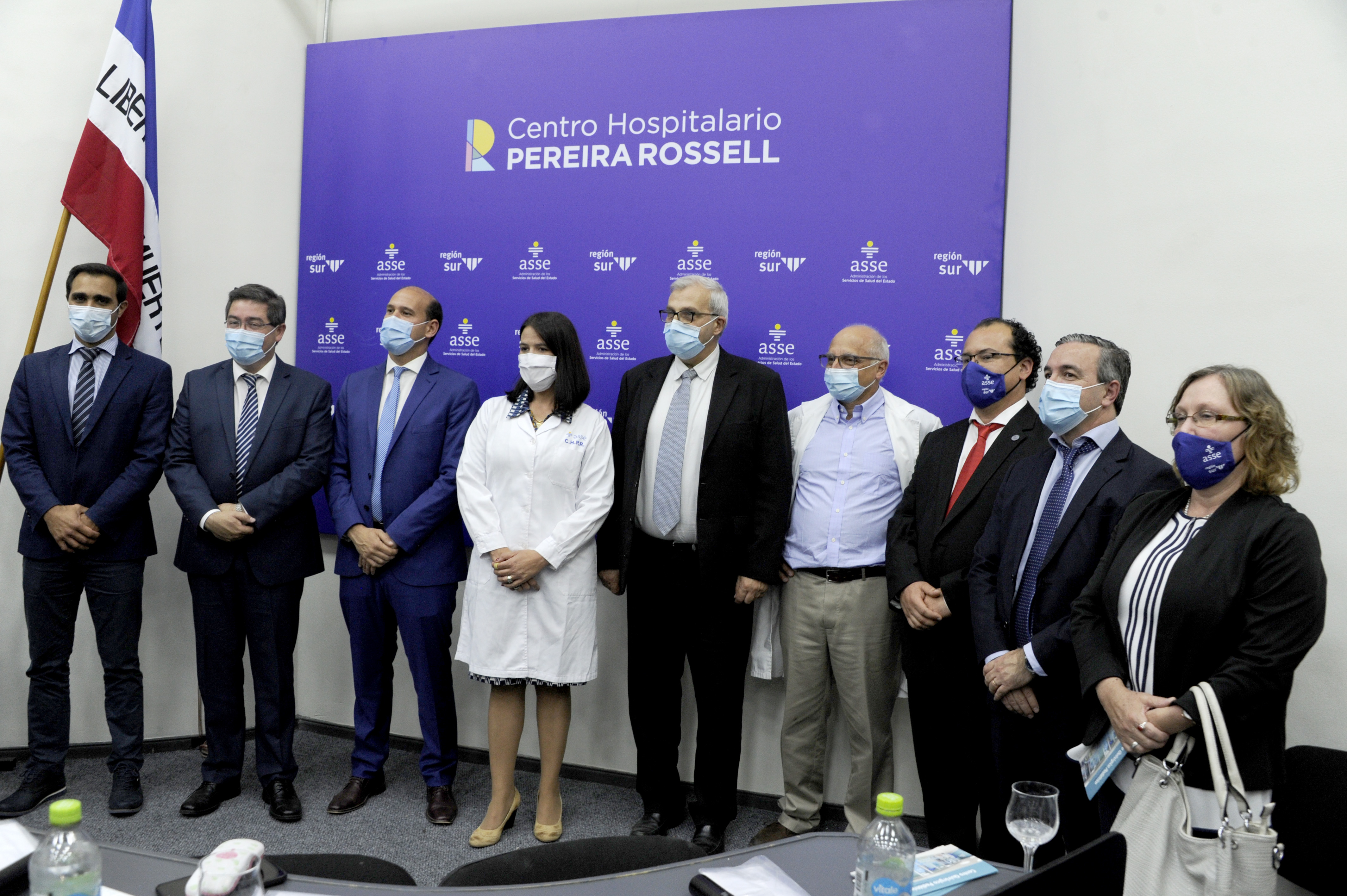 Autoridades en inauguración de Centro Quirúrgico Pediátrico del hospital Pereira Rossell