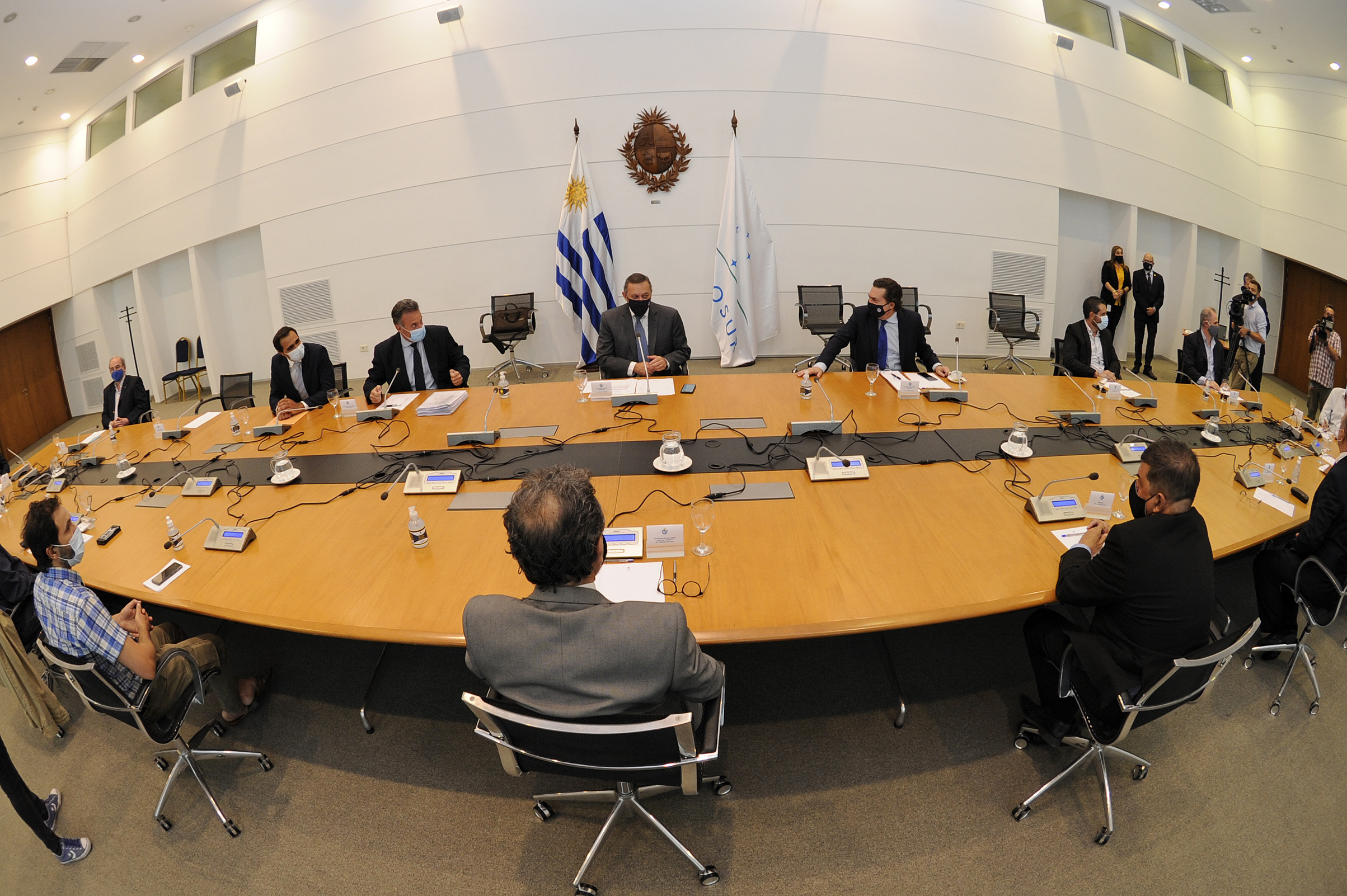Autoridades nacionales se reunieron con prestadores privados de salud, Sindicato Médico del Uruguay y del Interior, y representantes de laboratorios
