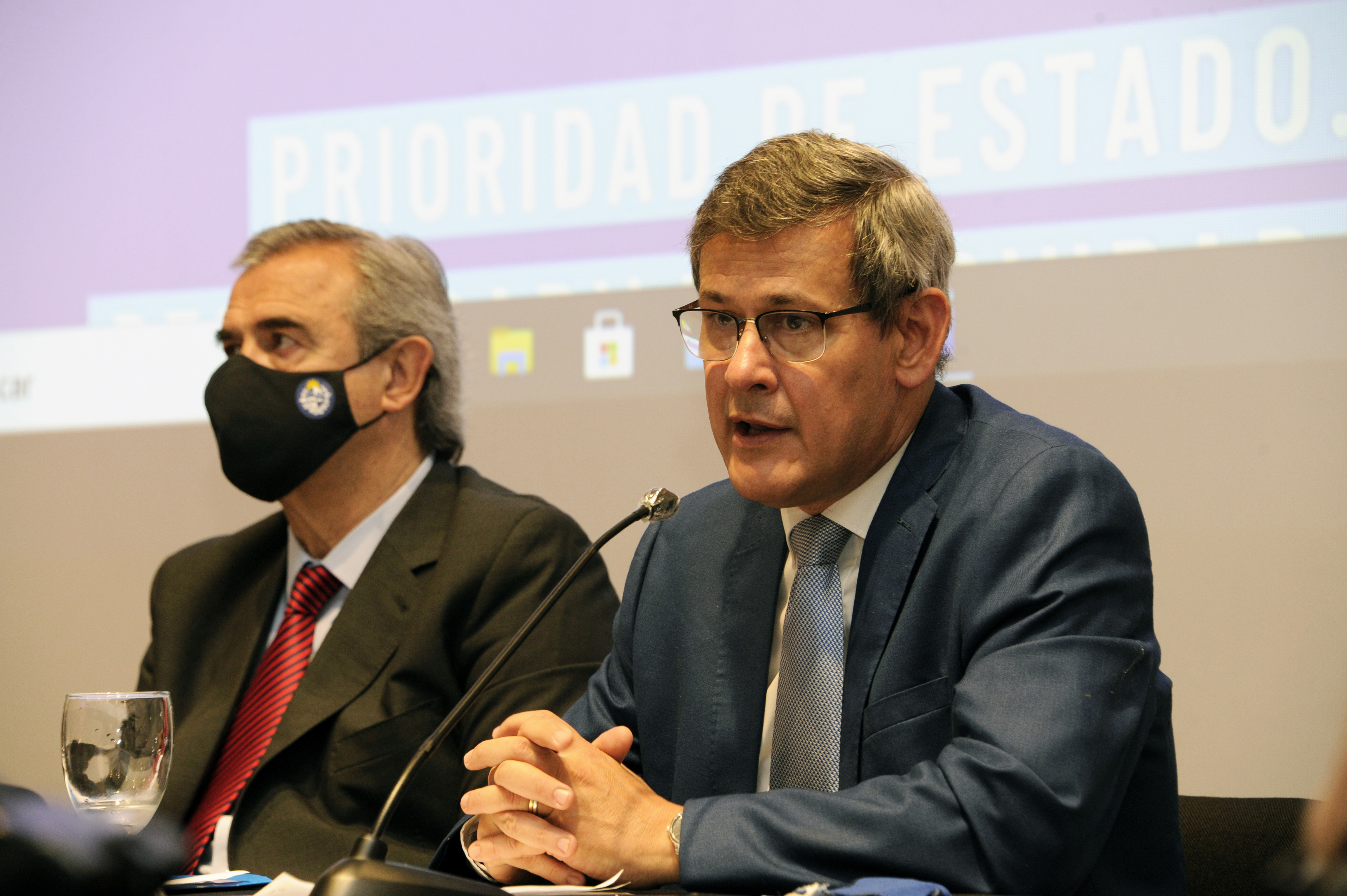 Fiscal de Corte y procurador general de la Nación, Jorge Díaz, junto al ministro del Interior, Jorge Larrañaga