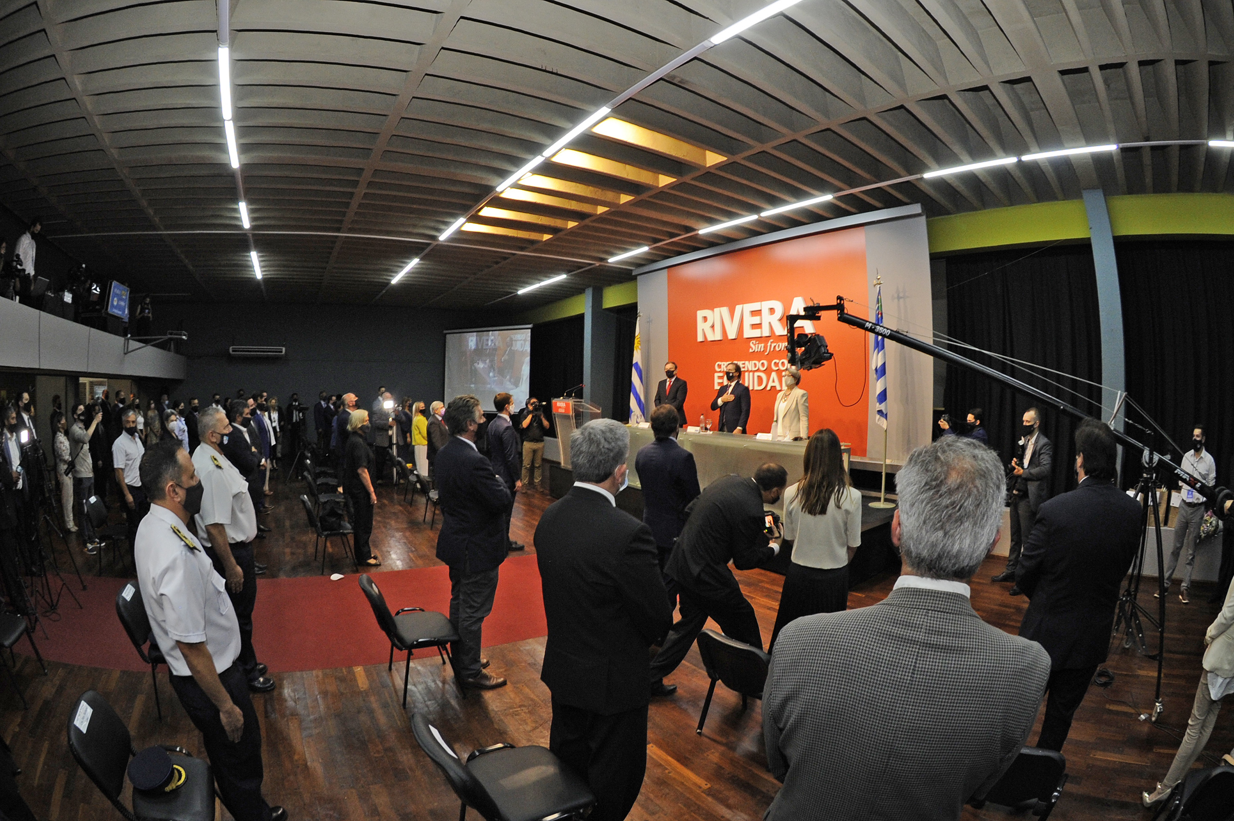 Presidente de la República, Luis Lacalle Pou, encabezó presencia de autoridades nacionales en asunción del nuevo intendente de Rivera, Richard Sander
