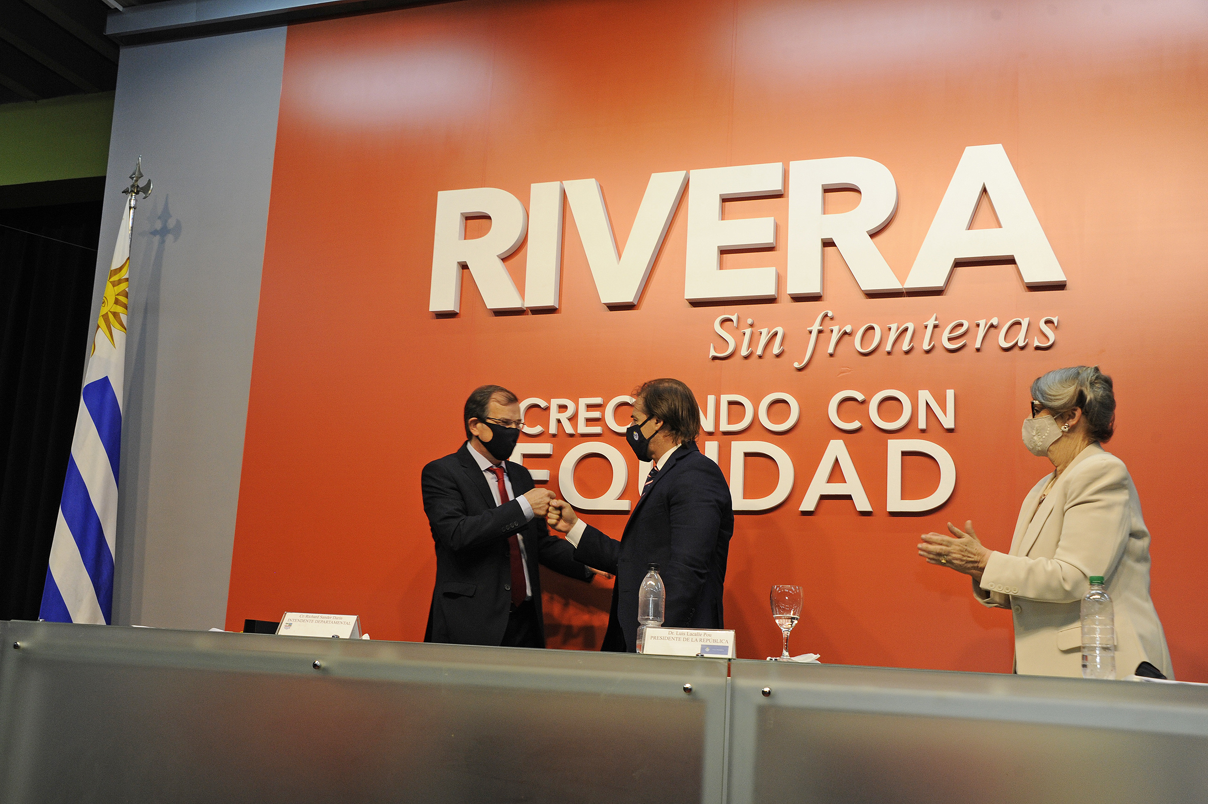 Presidente de la República, Luis Lacalle Pou, encabezó presencia de autoridades nacionales en asunción del nuevo intendente de Rivera, Richard Sander