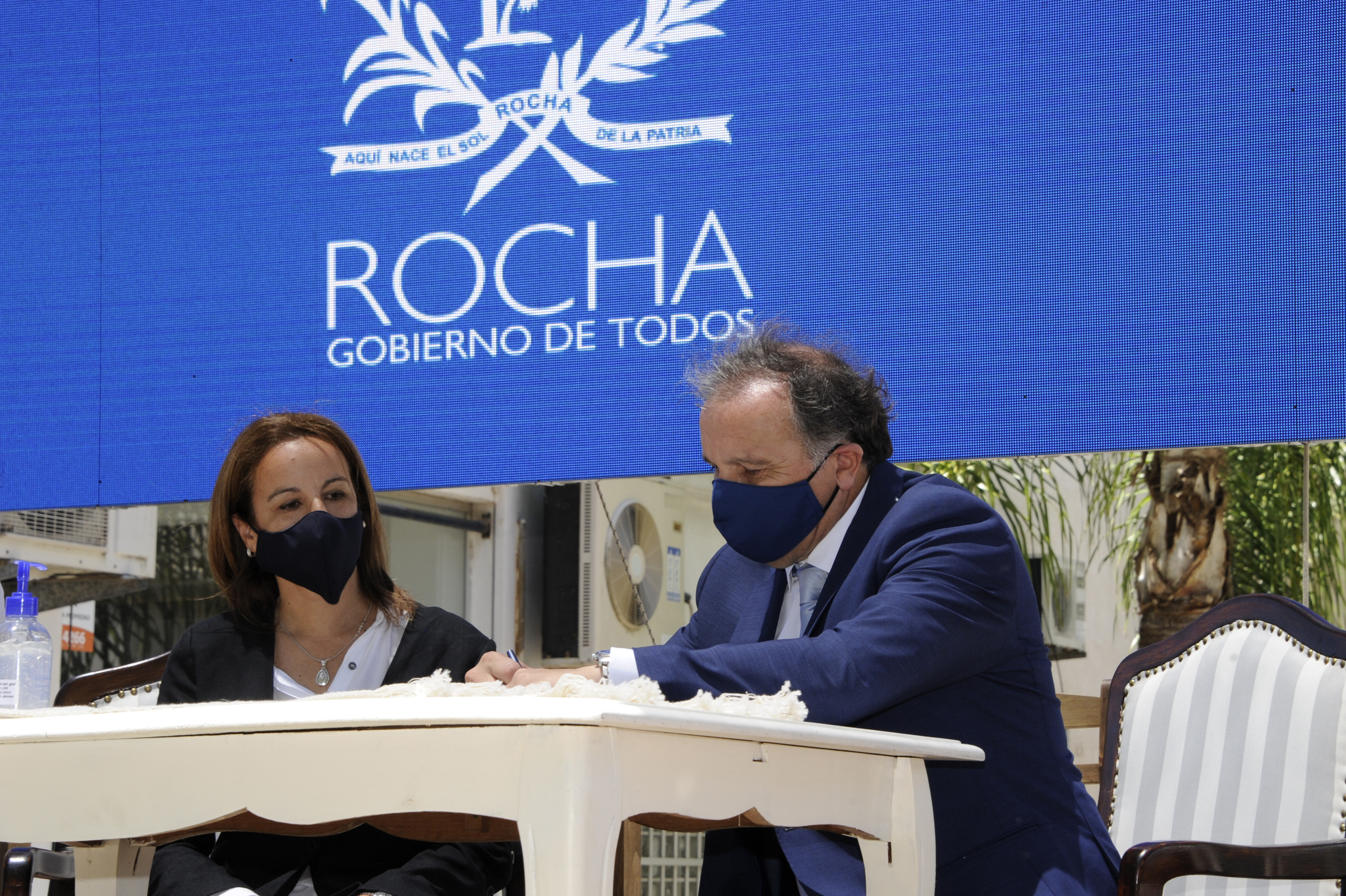Alejo Umpiérrez firma la asunción